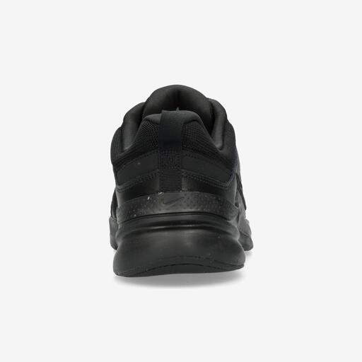 Nike Defender celý deň