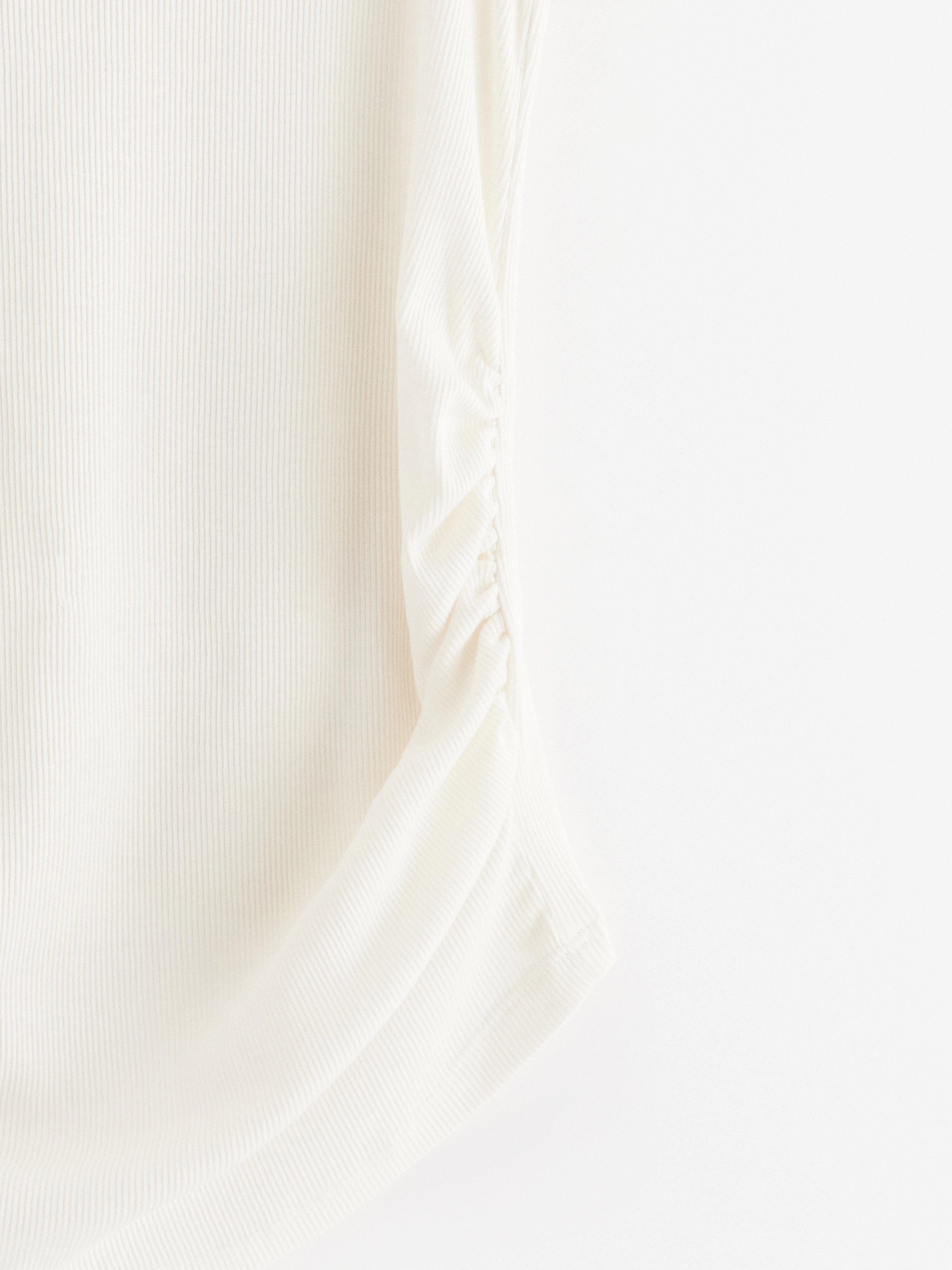 Pyjamas en lin à rubans pour mamans, blanc cassé