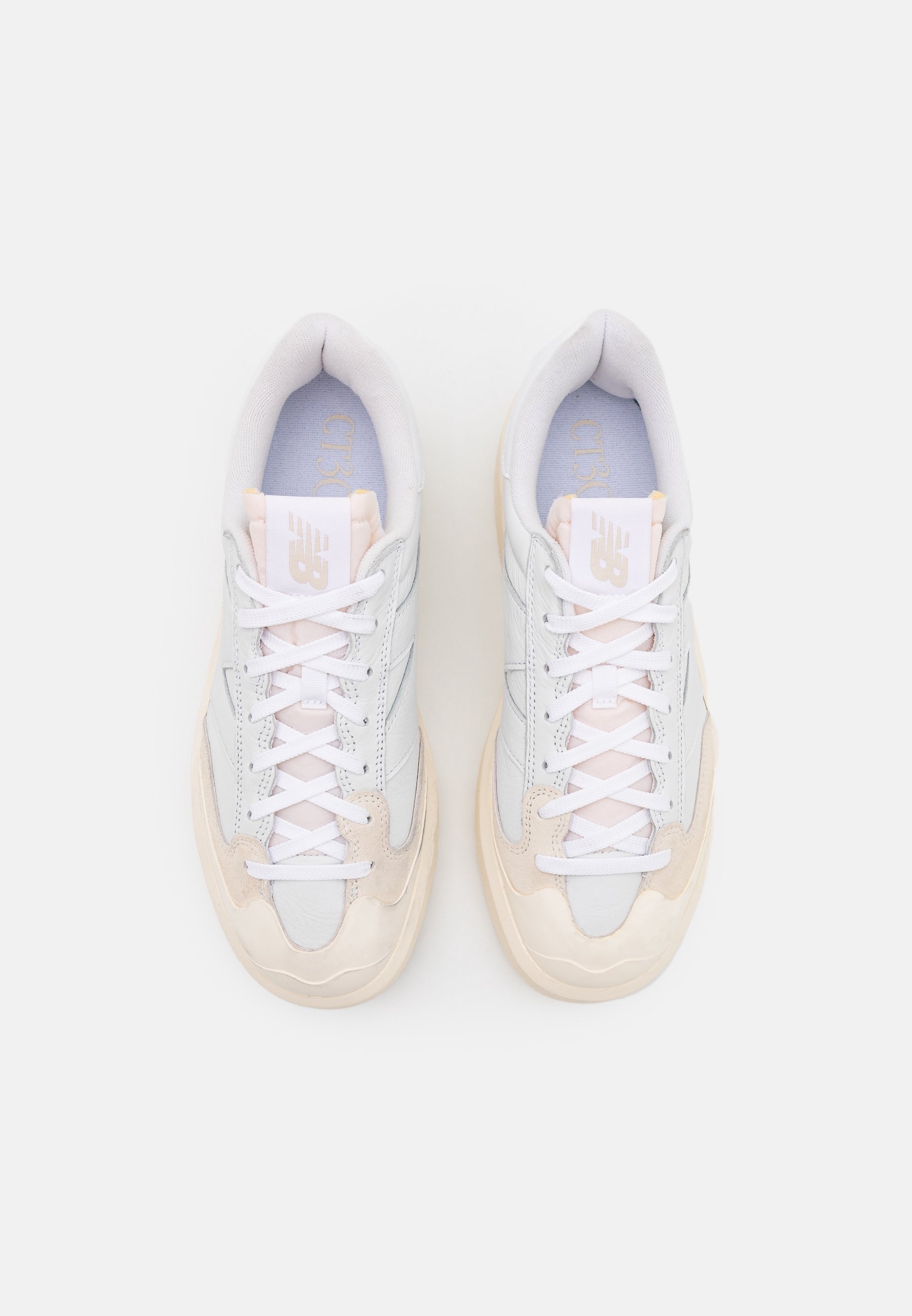 New Balance Sneaker – weiß