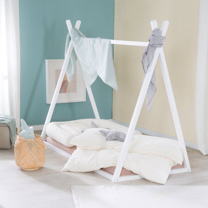 Cama tipi ROBA de 70 x 140 cm para niños - Bambú certificado FSC - Cama india para niños y niñas - Madera lacada en blanco