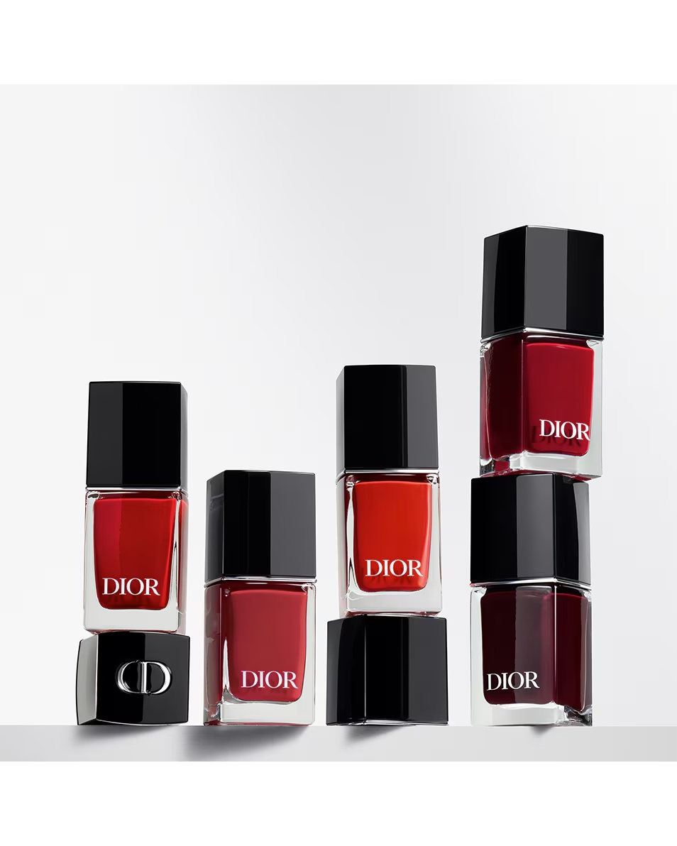 DIOR ΒΕΡΝΙΚΙ ΝΥΧΙΩΝ DIOR ΜΕ ΕΦΕ GEL