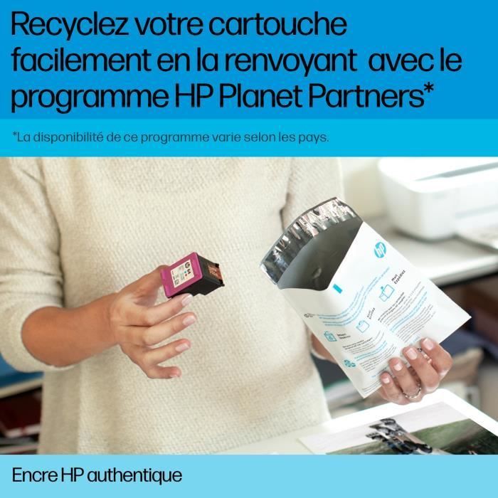 HP 301 Genuine Black Ink Cartridge (CH561EE) for HP Envy 4505 and HP DeskJet 1050/1512/2548/3057A