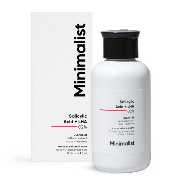 Minimalistisk salisylsyre-ansiktsrens for fet hud og akne