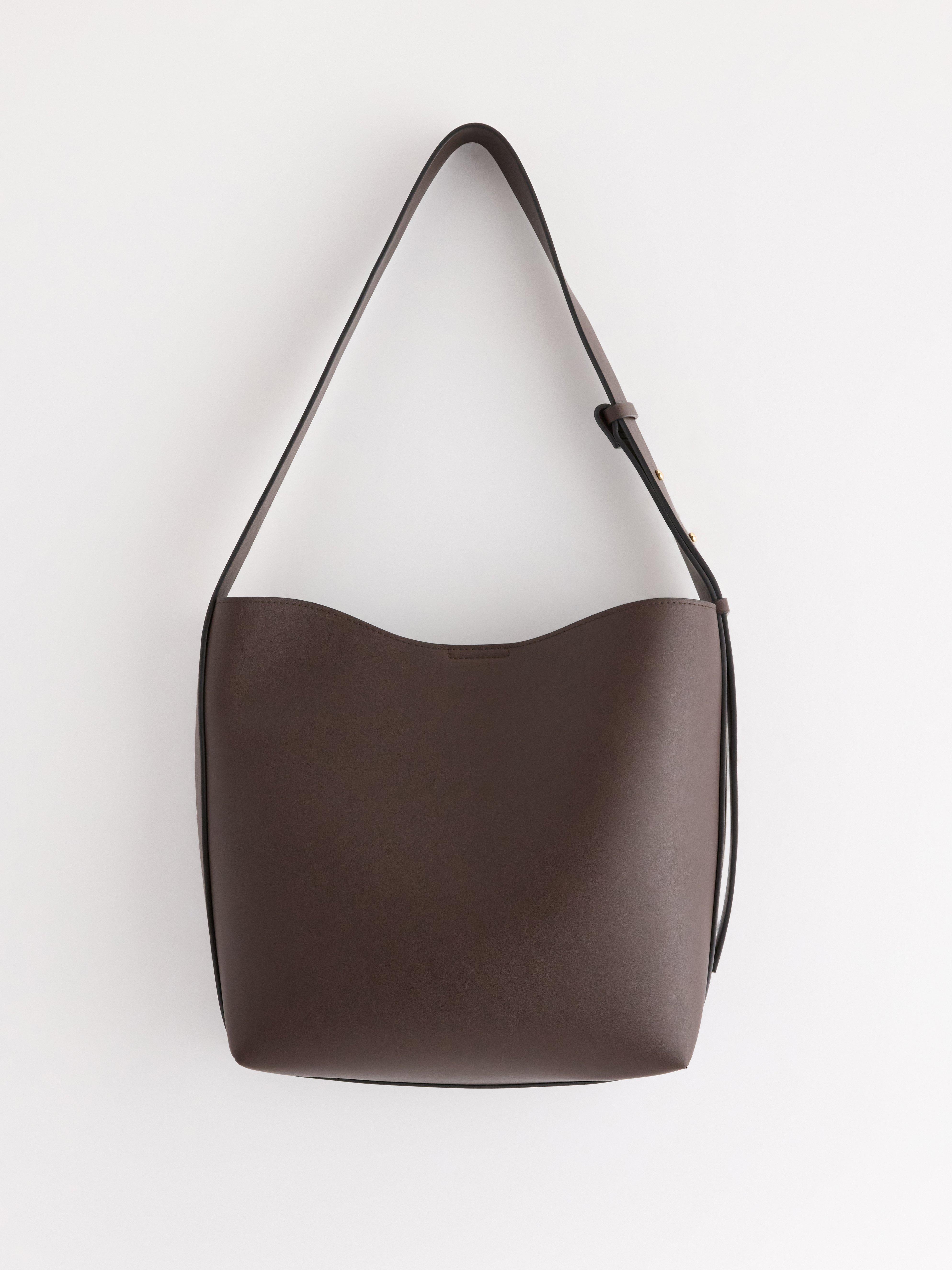 Bolsa de ombro grande marrom escuro