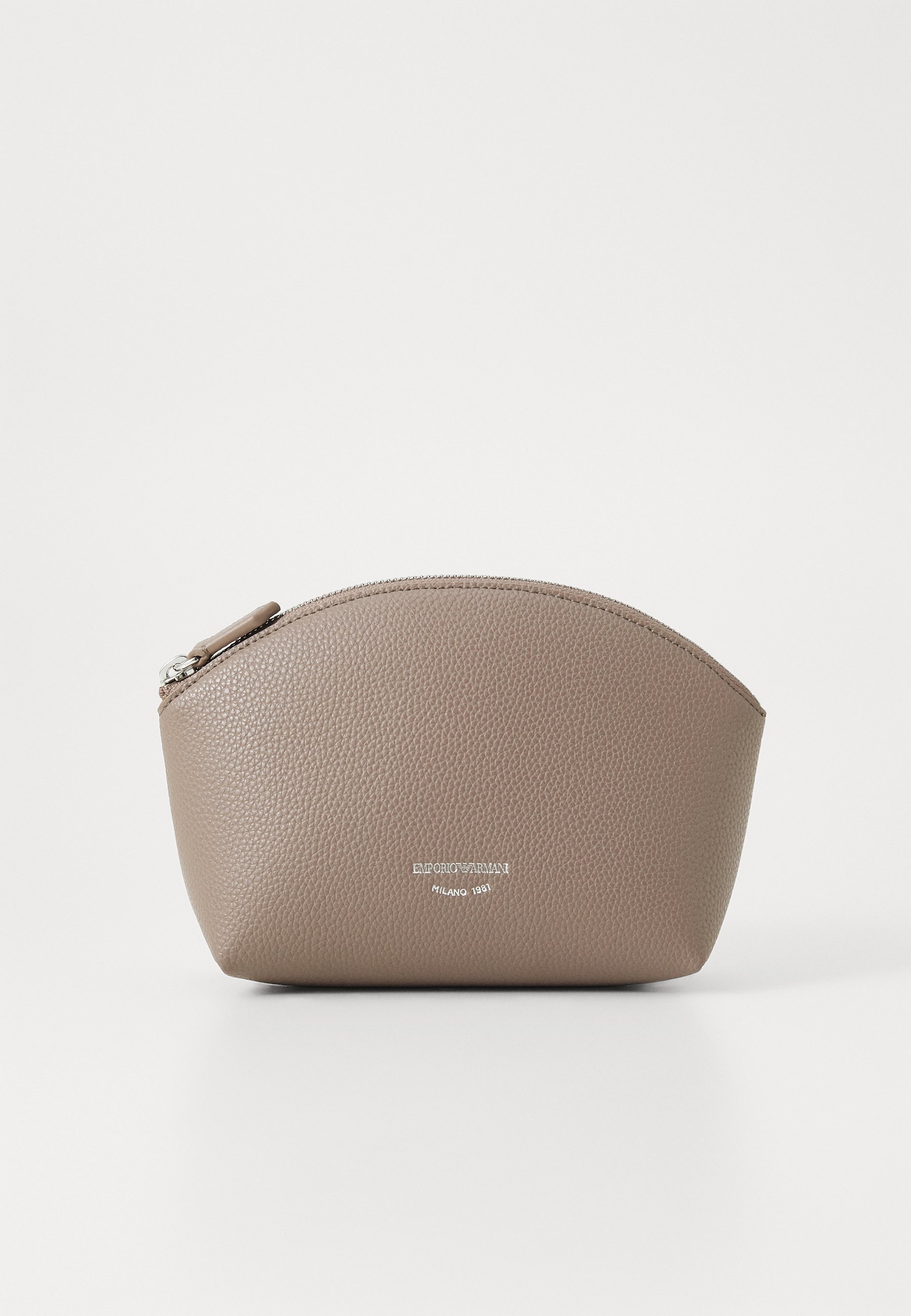 Voyages Emporio Armani