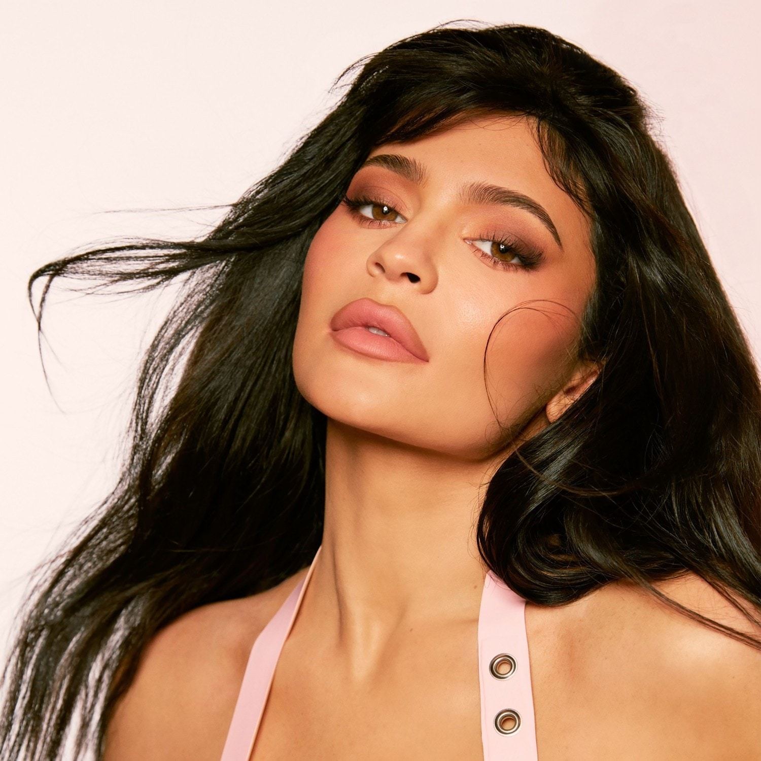 KYLIE COSMETICS Sada na líčenie Zamatový balzam na pery – 1 kus