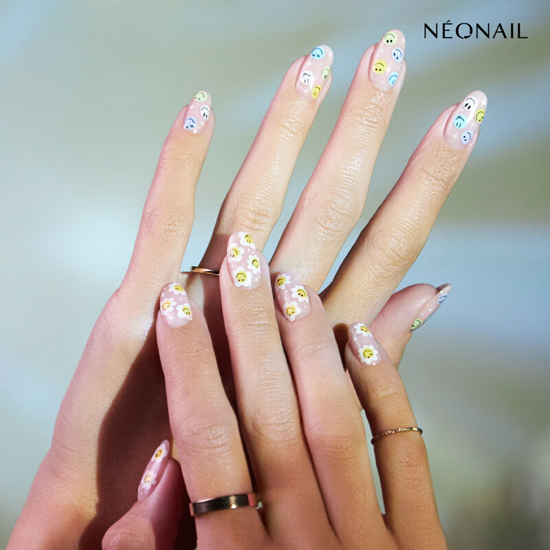 Neonnail mosolyok