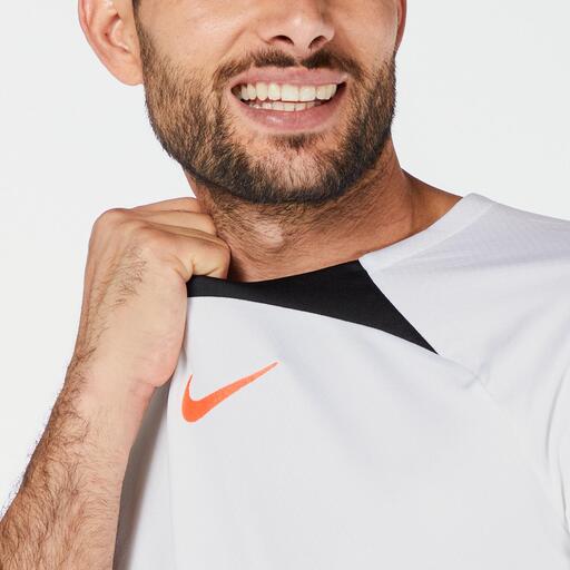  Académie Nike