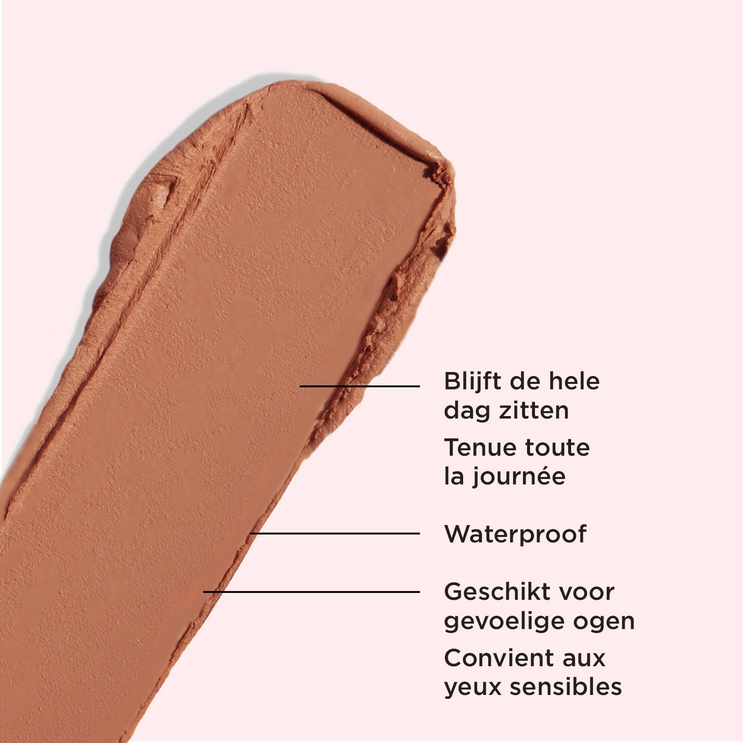 IT Cosmetics sjenilo za oči SUPERHERO™ NO-TUG sjenilo u stiku - 1,5 g