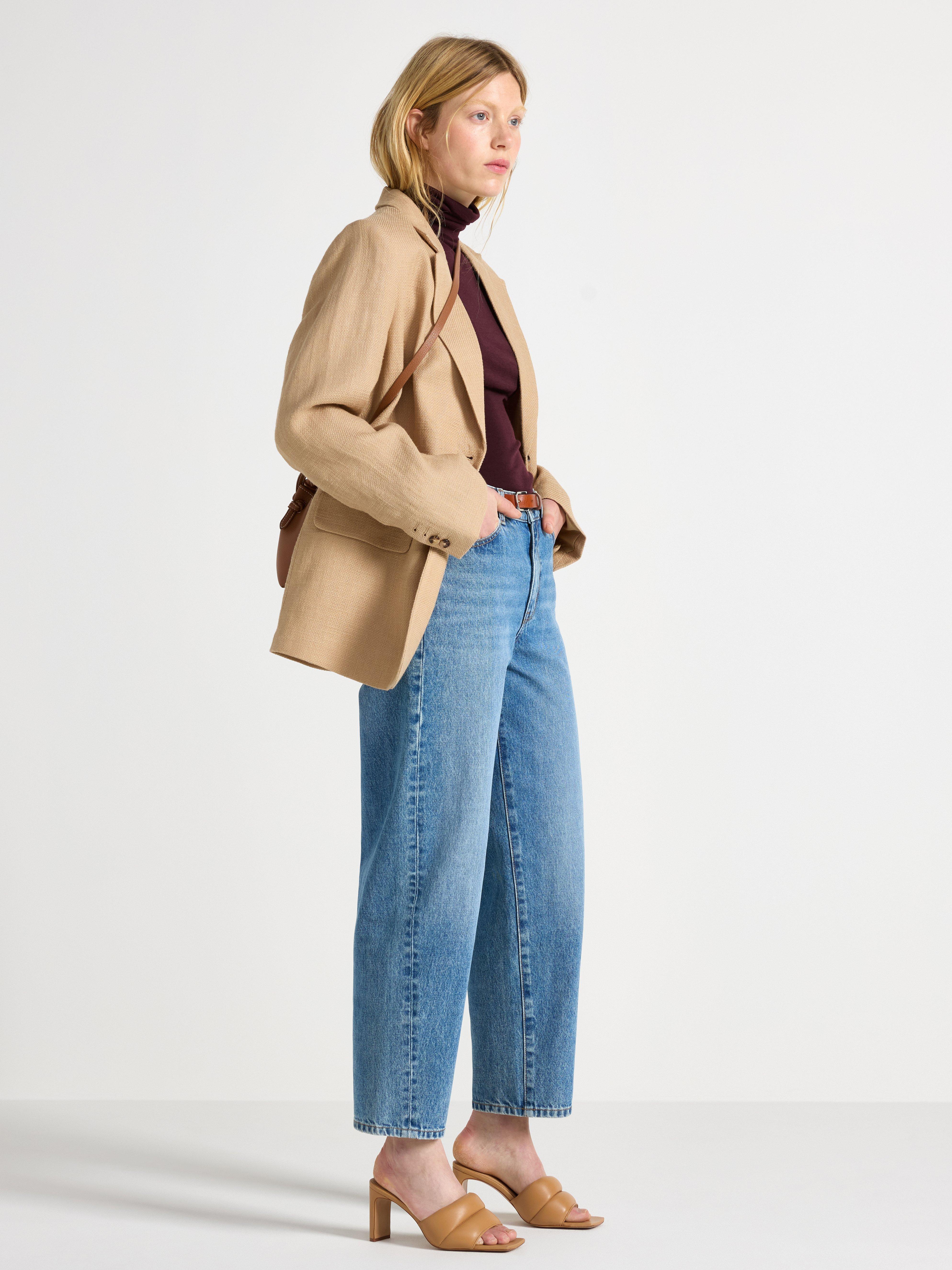 Calça jeans BARREL na altura do tornozelo, azul denim.
