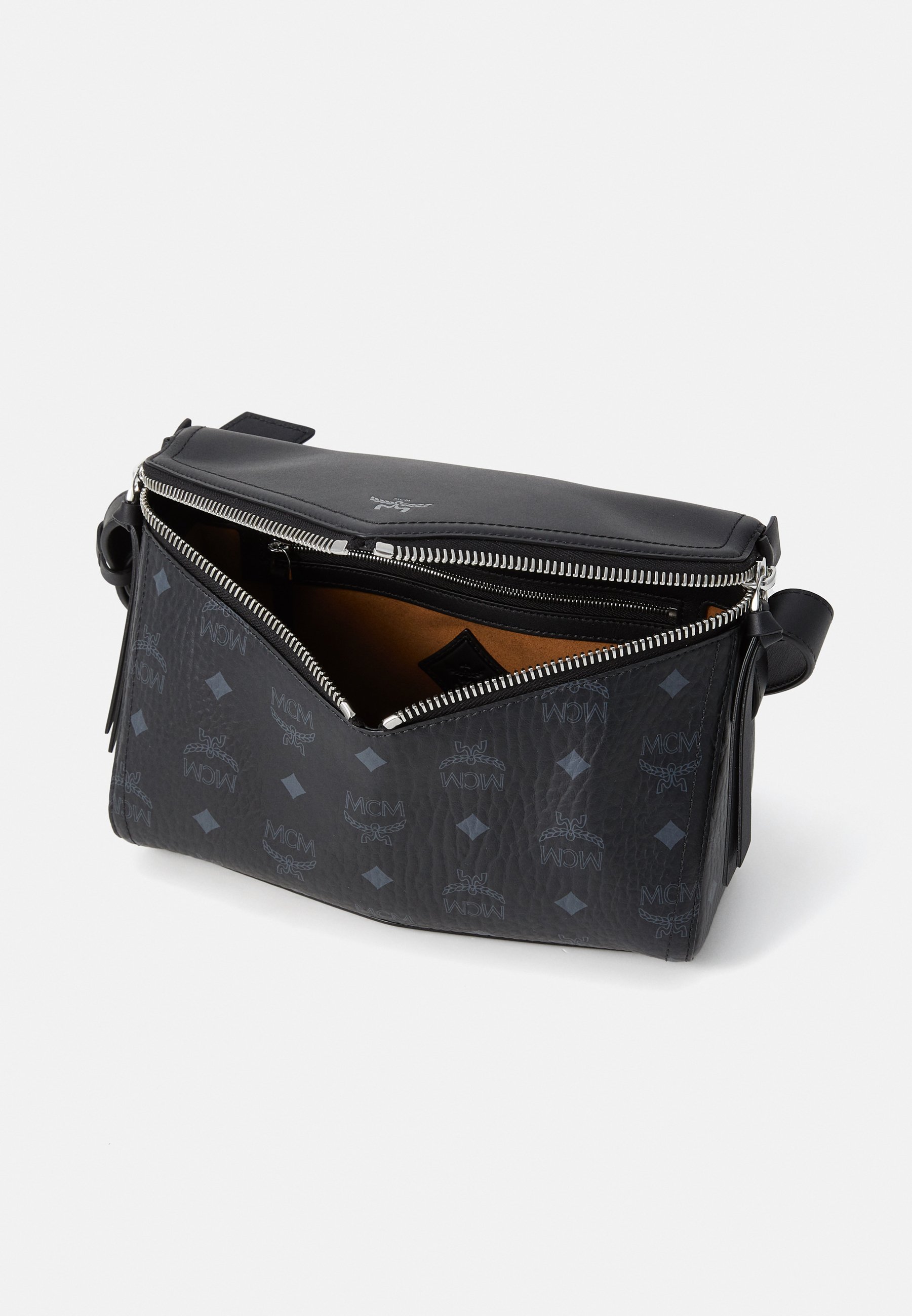 MCM MIX SCHOUDER - Crossbodytas - zwart