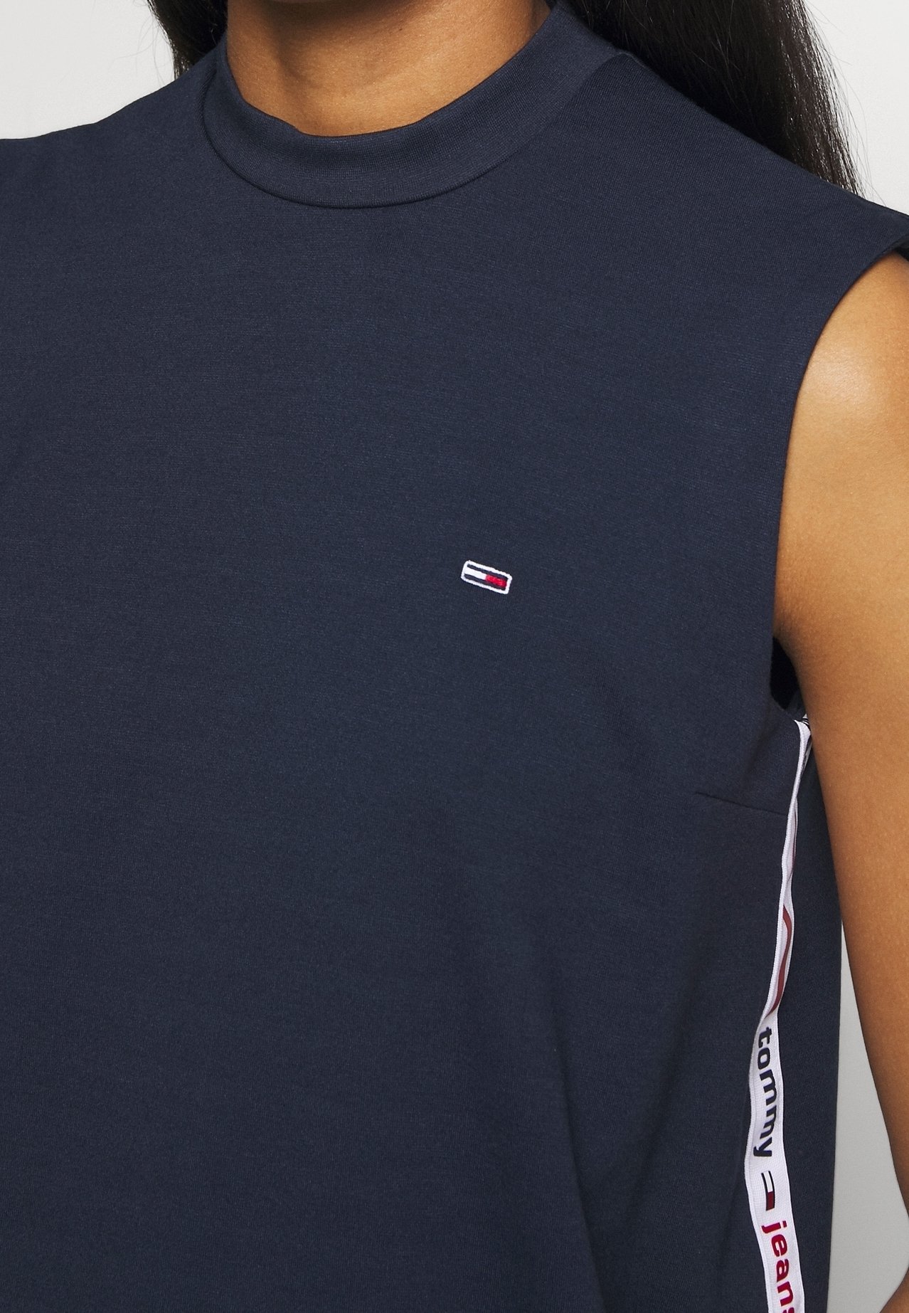 Robe en jersey Tommy Jeans - bleu foncé