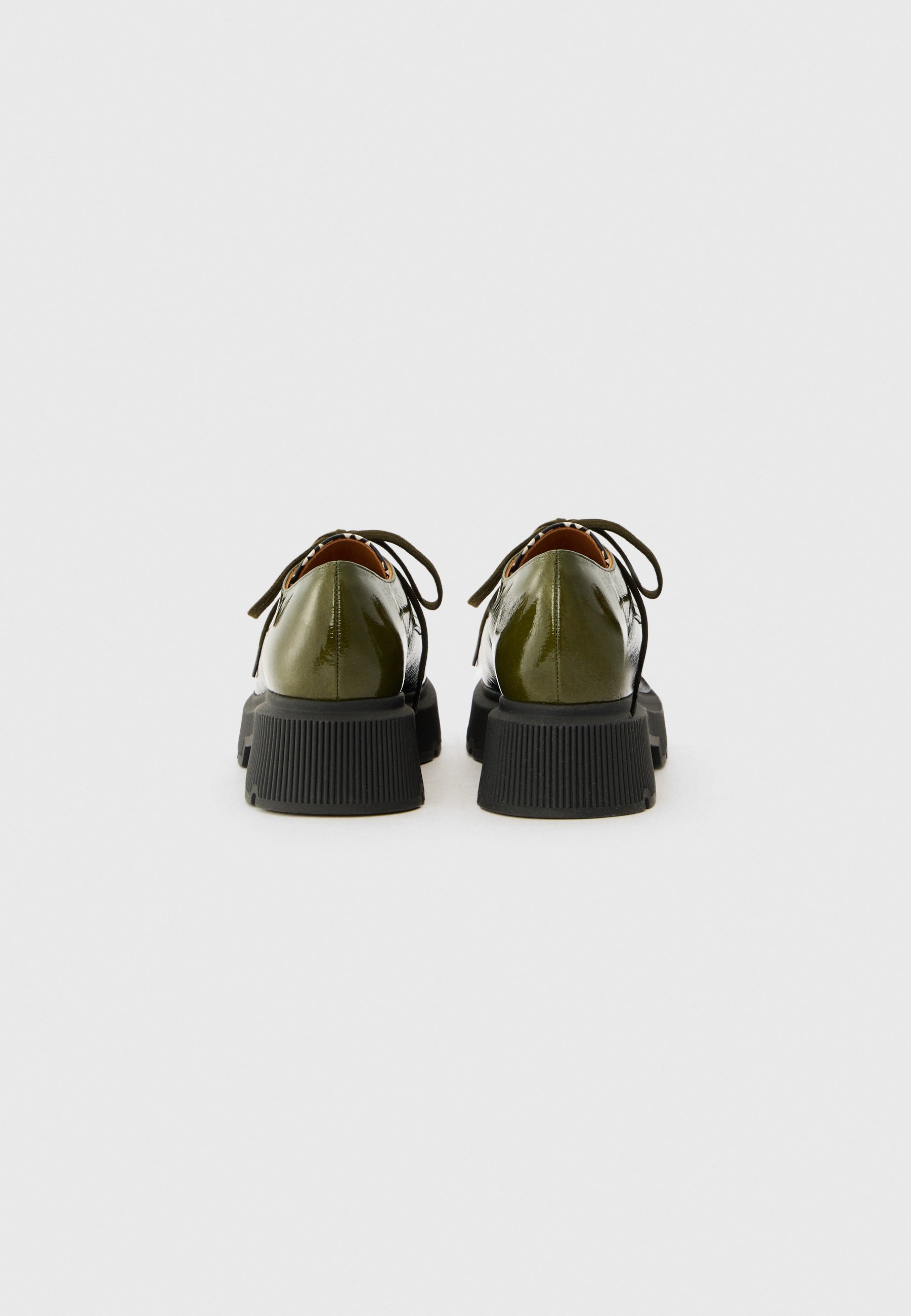 Chie Mihara QAMBA47 – Lässige Schnürschuhe – Sucre/Spark/Sucre Mili