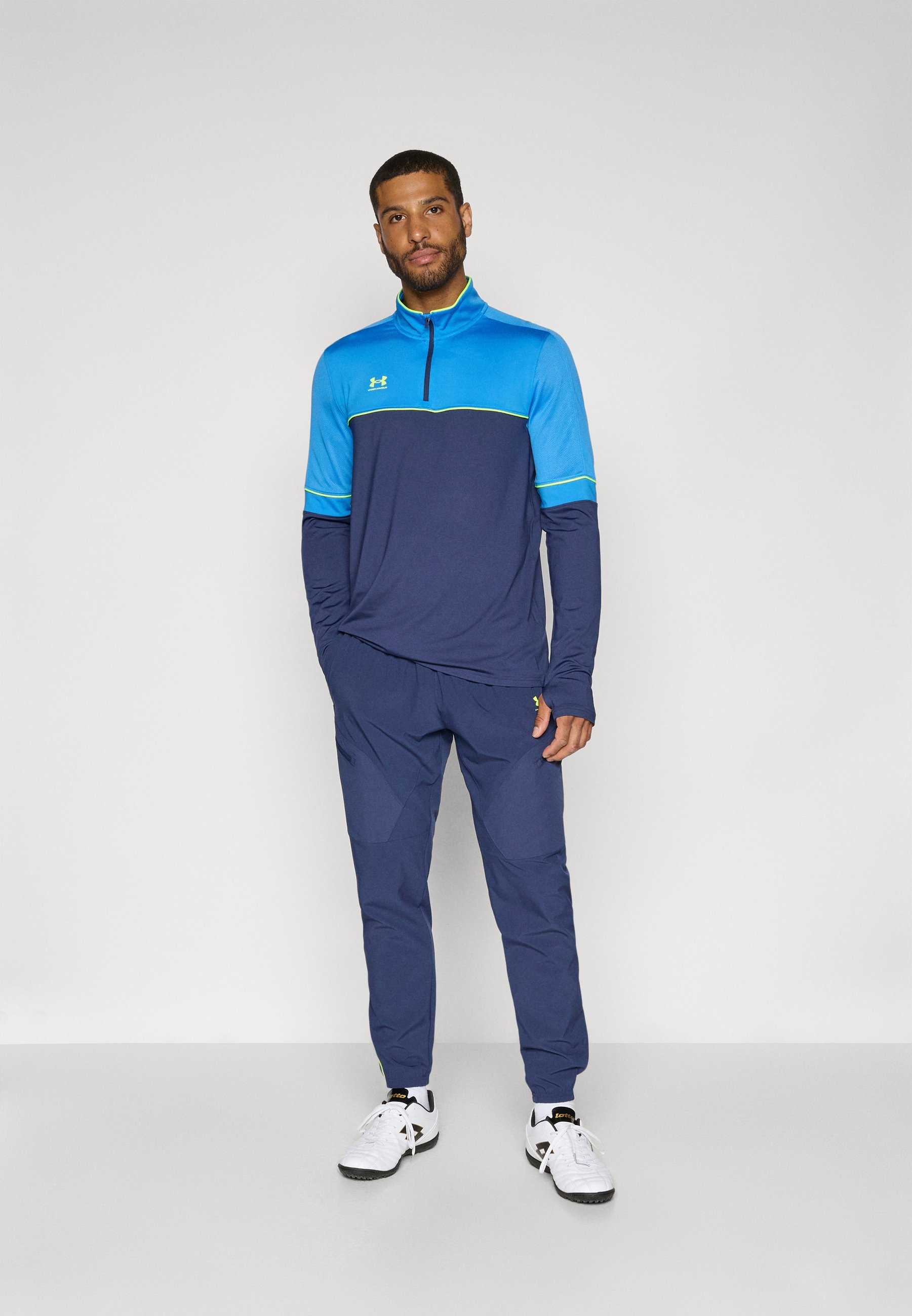 Under Armour CHALLENGER WARM UP - Trainingsbroek - gewassen marineblauw/felgeel
