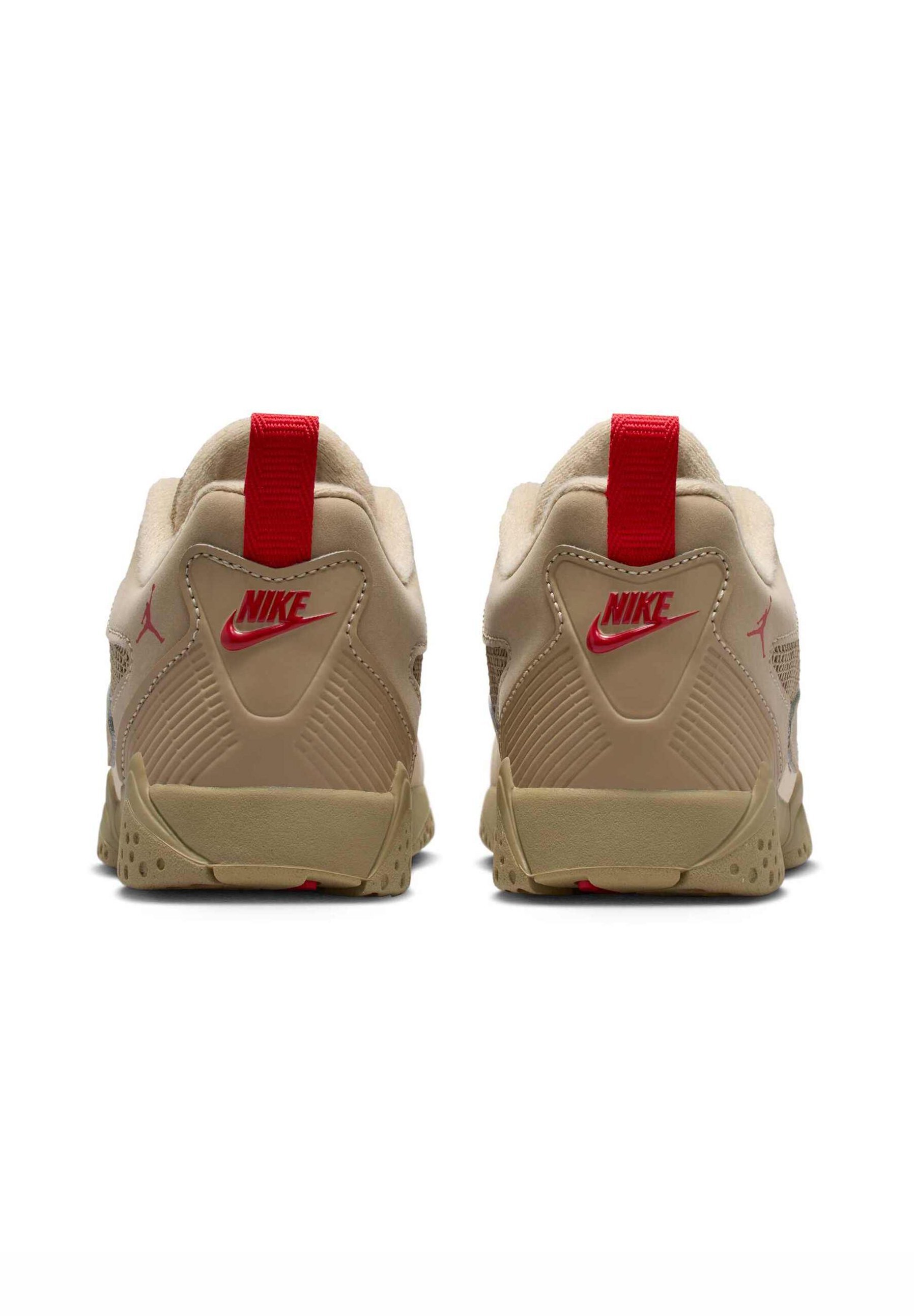 Jordan sneakers - desert camo/fire red/mushroom/antracite