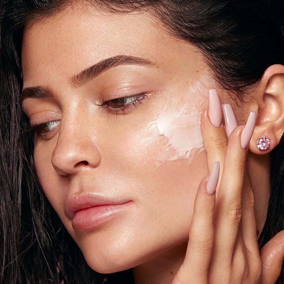 KYLIE SKIN sejas krēms - 52 ml