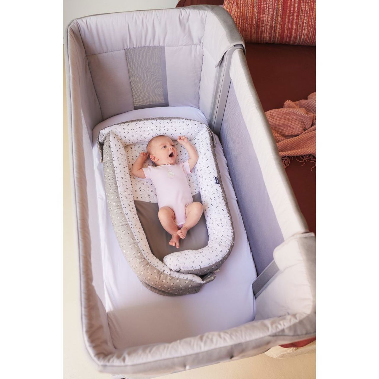 Pernă reductoare pentru pătuț Mummy Pod