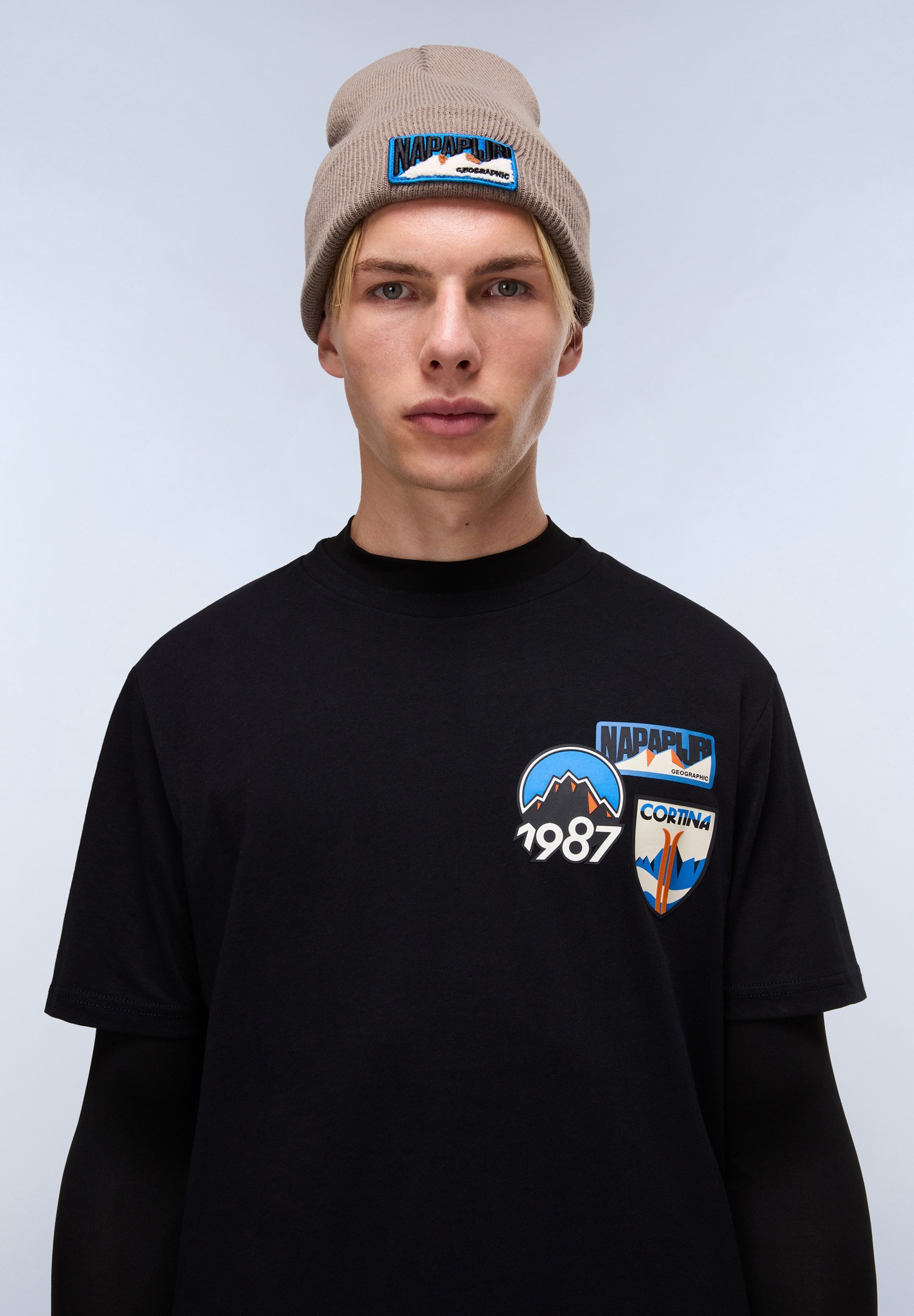 Napapijri MONTEPIANA - T-shirt met print - zwarte schoonheid