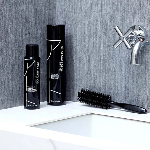 Lac de finisare Kumo Hold 300 ml - Shu Uemura