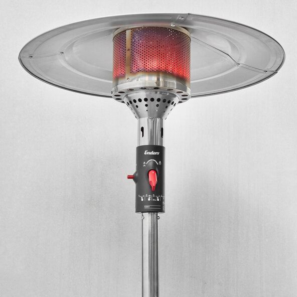 Luxe terrasverwarmer, inclusief weerbestendige hoes.