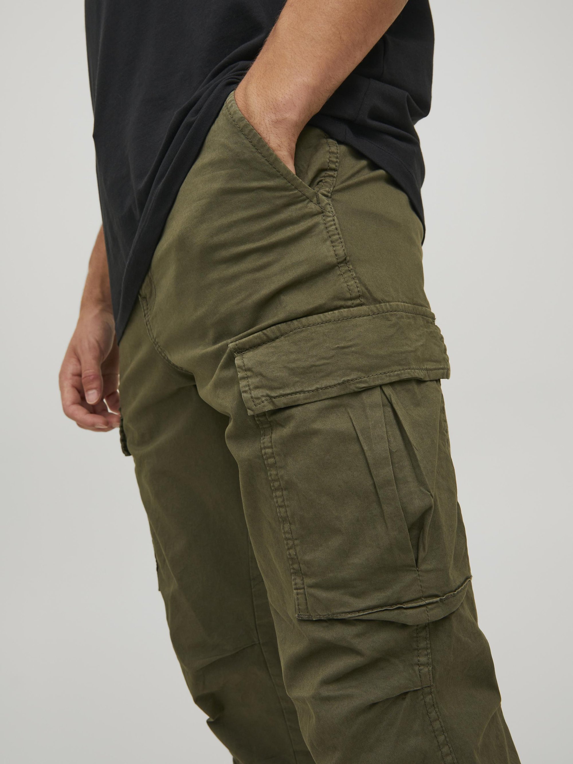 Jack & Jones JPSTACE JJTUCKER AMA - Spodnie cargo - olive night