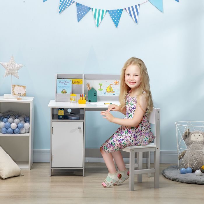Conjunto de mesa y sillas infantiles - HOMCOM - con pizarra blanca - escritorio para niños de 5 años en adelante 90L x 45W x 85H cm Gris