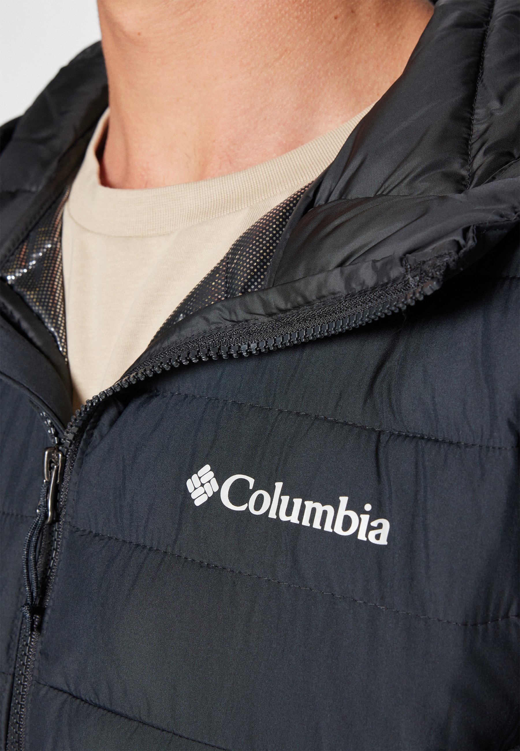 Columbia POWDER LITE™ II kapuutsiga jope - Talvejope - must