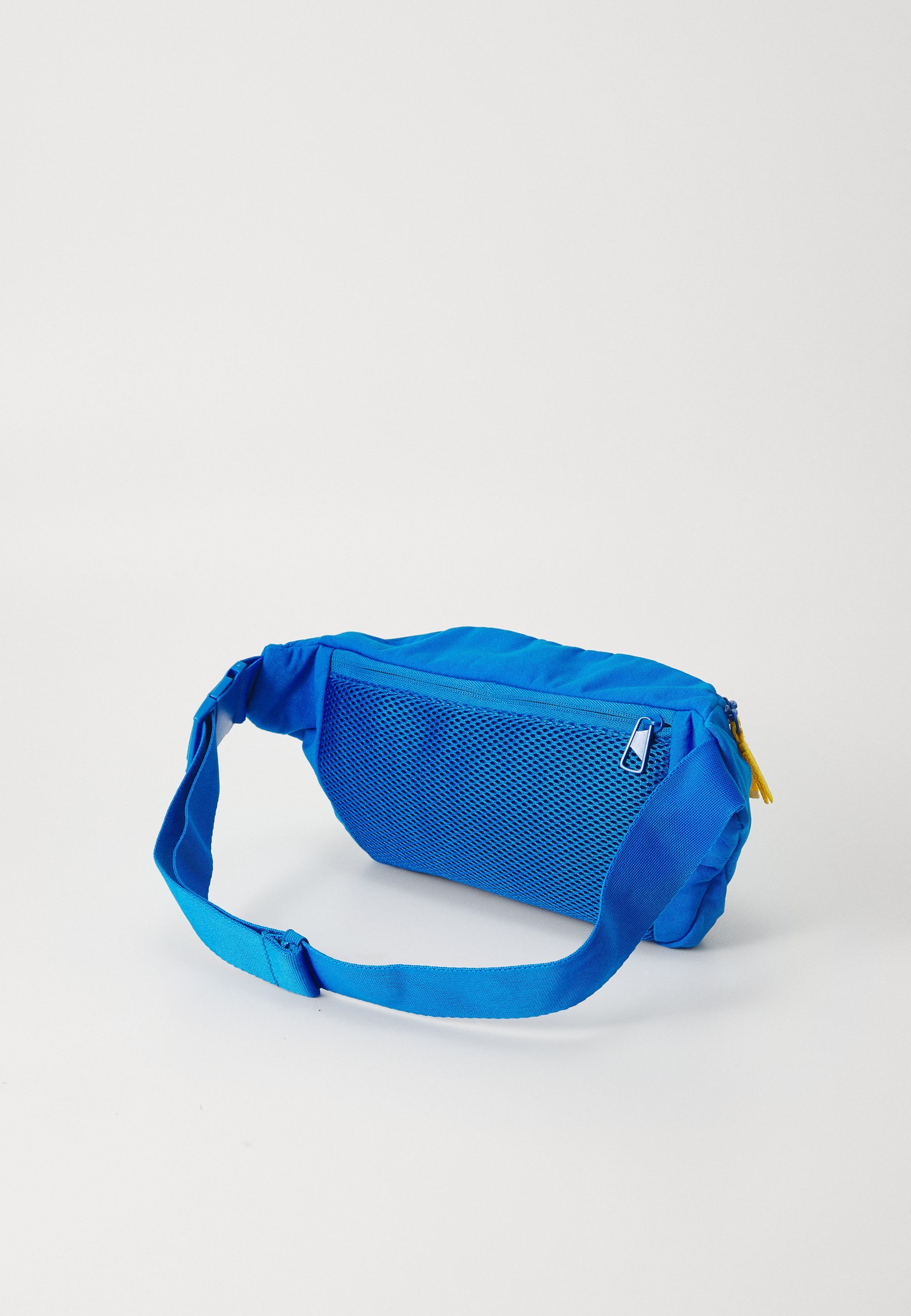 Sac banane adidas Originals REAL MADRID unisexe - Tenue de club - bleu oiseau/or vif