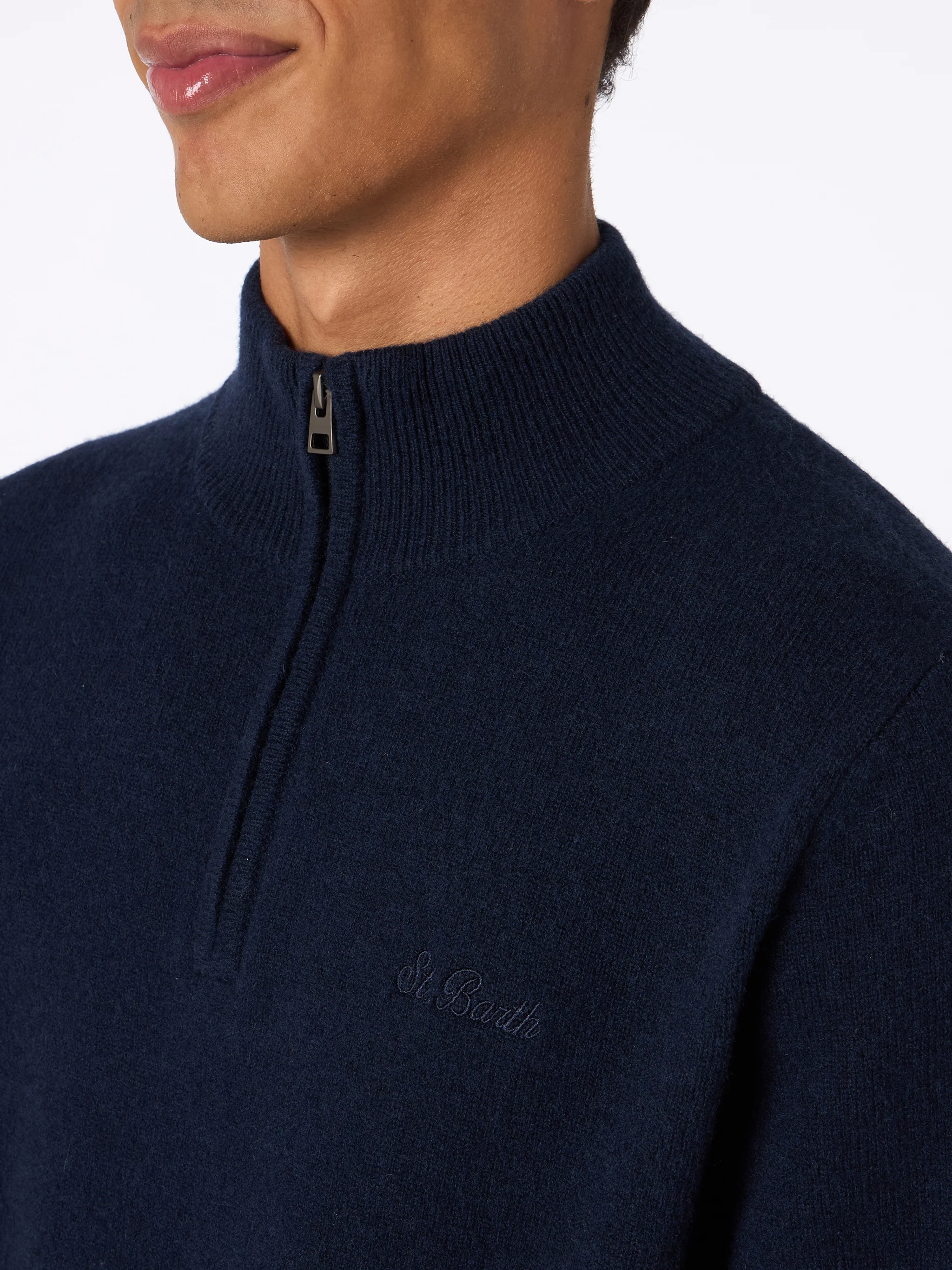 Jermyn herentrui van blauwe lamswol met kwartrits