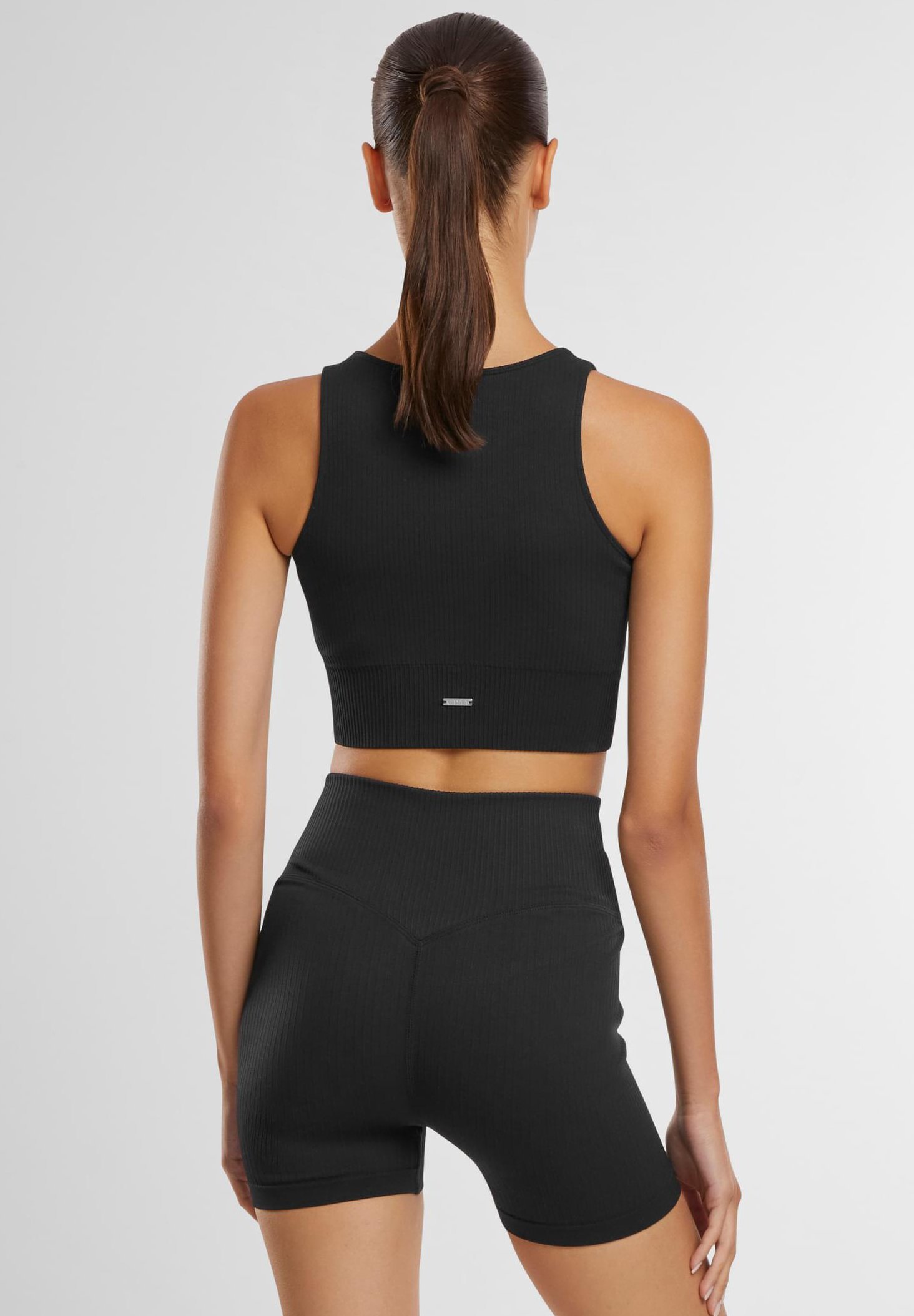 aim'n® Haut court côtelé sans coutures - noir