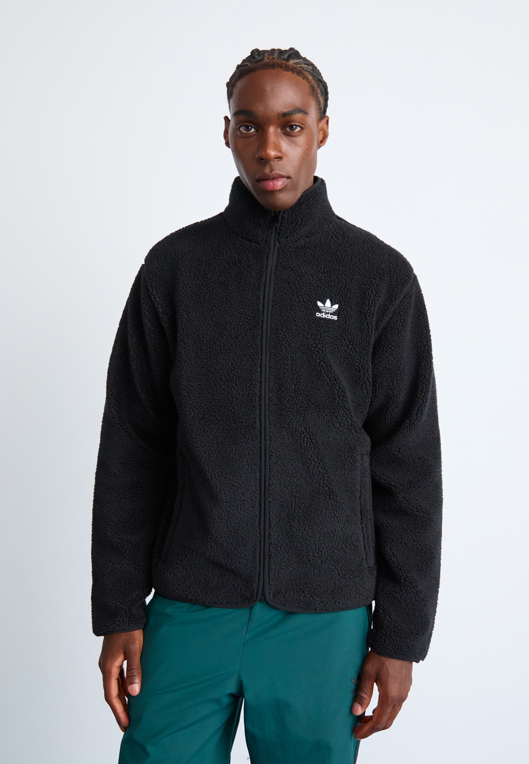 adidas Originals fleecetakit ja -puserot