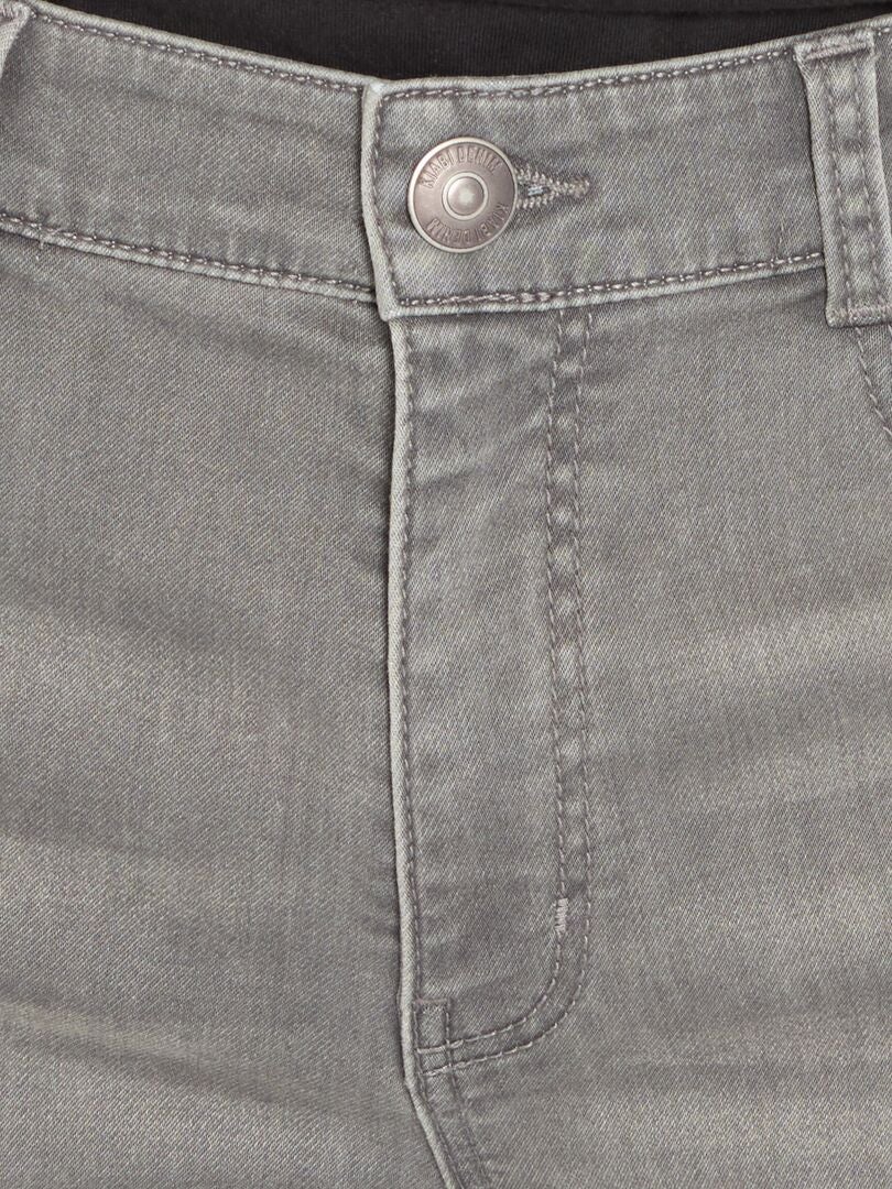 Calça jeans skinny em denim elástico - CINZA