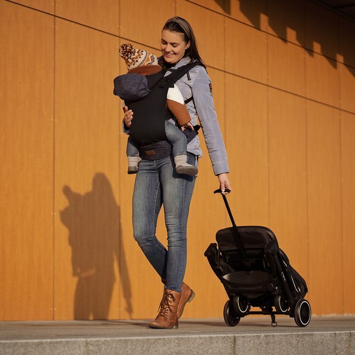 MoMi ESTELLE – Ultra Compact Baby Stroller – Lightweight 7.7 kg – One-Hand Fold – Suitcase Handlebar – Green