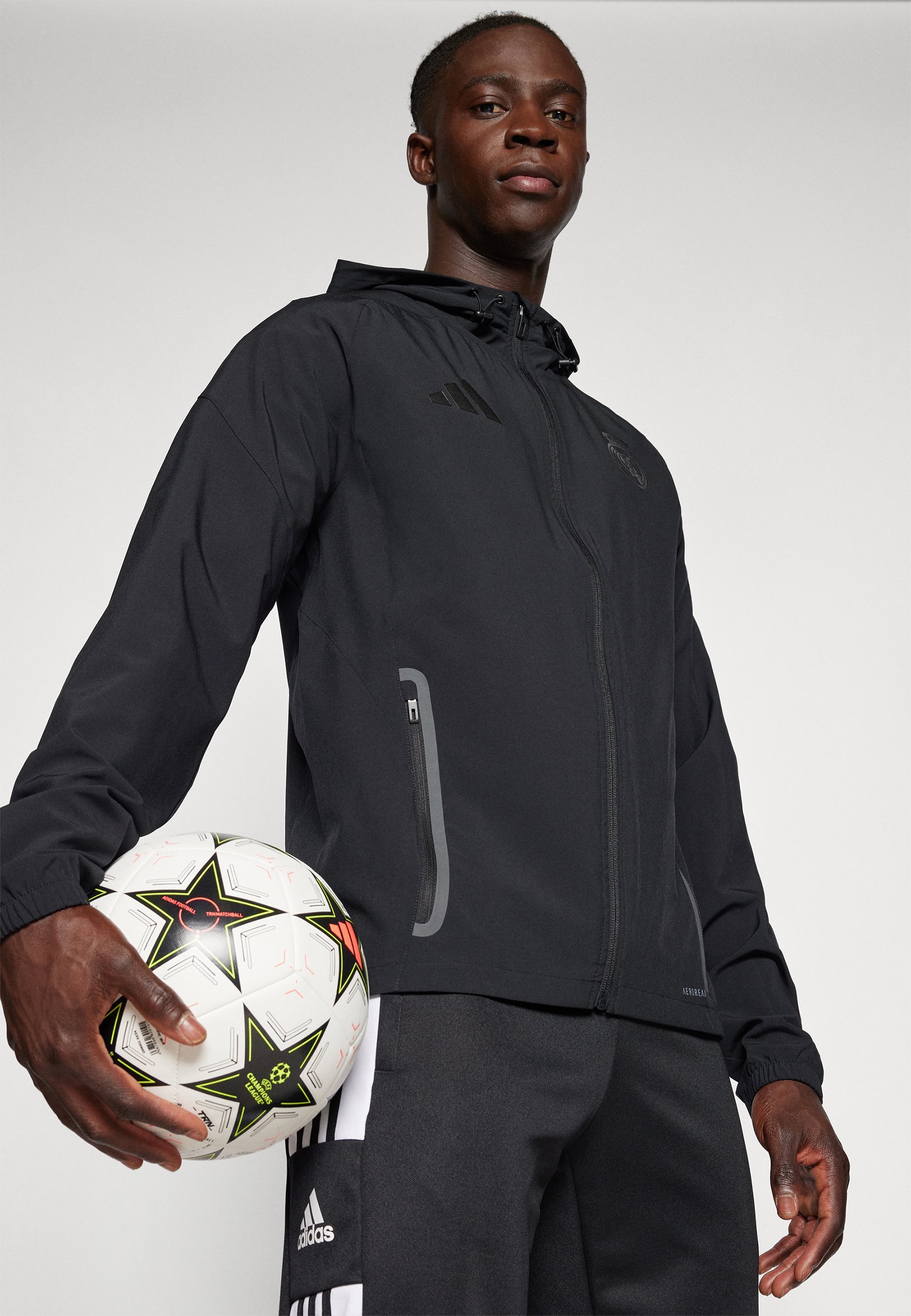 adidas Performance REAL MADRID TIRO25 COMPETITION VIS TECH REISJACKET - Clubkleding - zwart