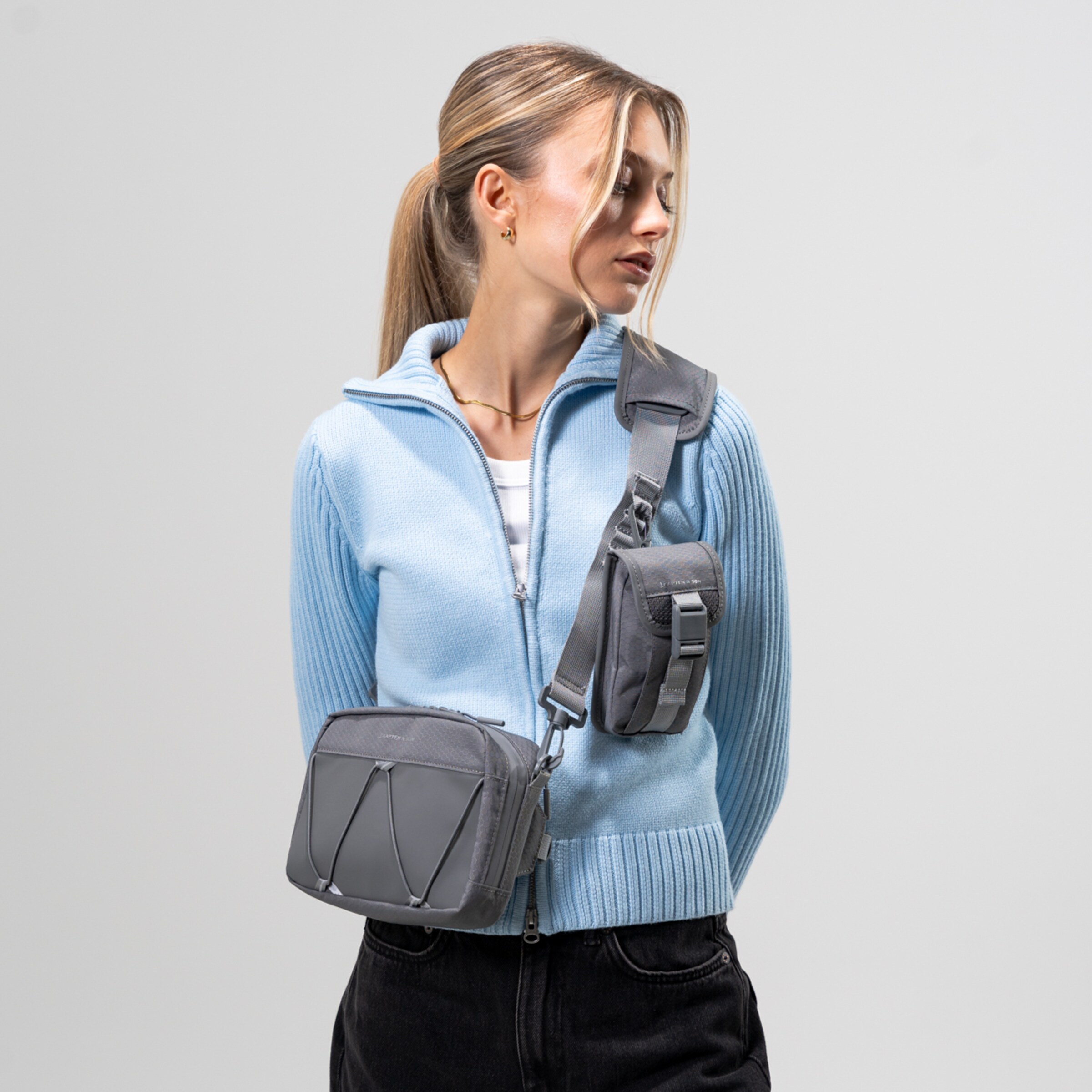 Banff Crossbody Gris Pierre