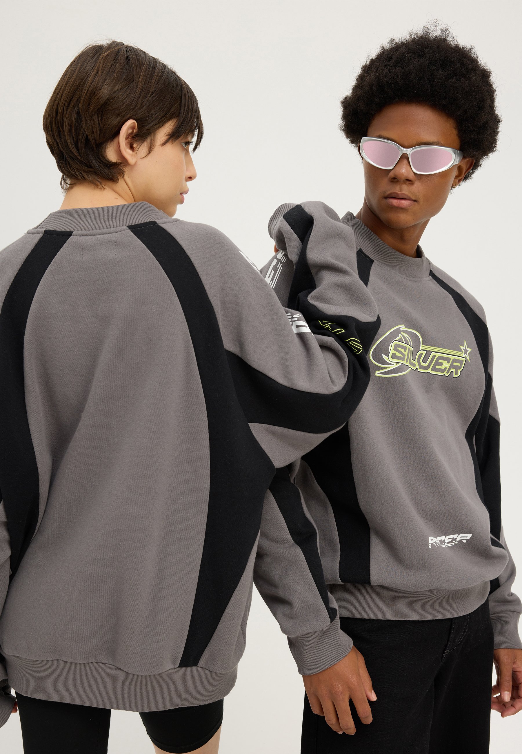 Sweat-shirt unisexe surdimensionné YOURTURN SILVER RACER CREW - gris