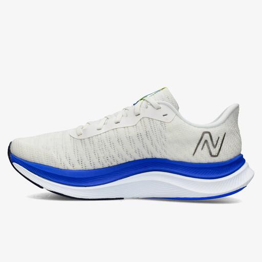  New Balance Propel V4