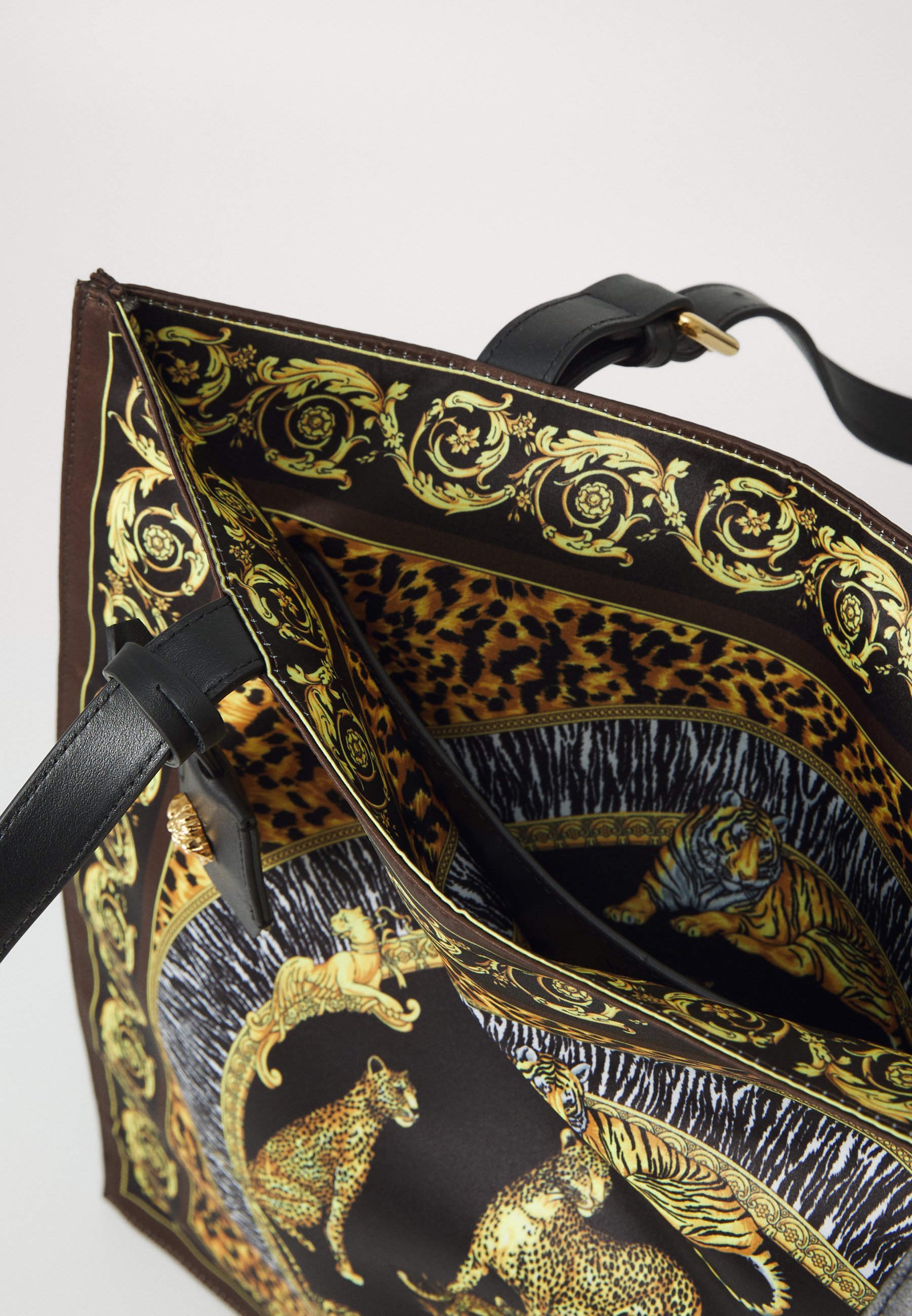 Versace TOTE PRINT FABRIC WILD CATS UNISEX - Taška přes rameno - black/black