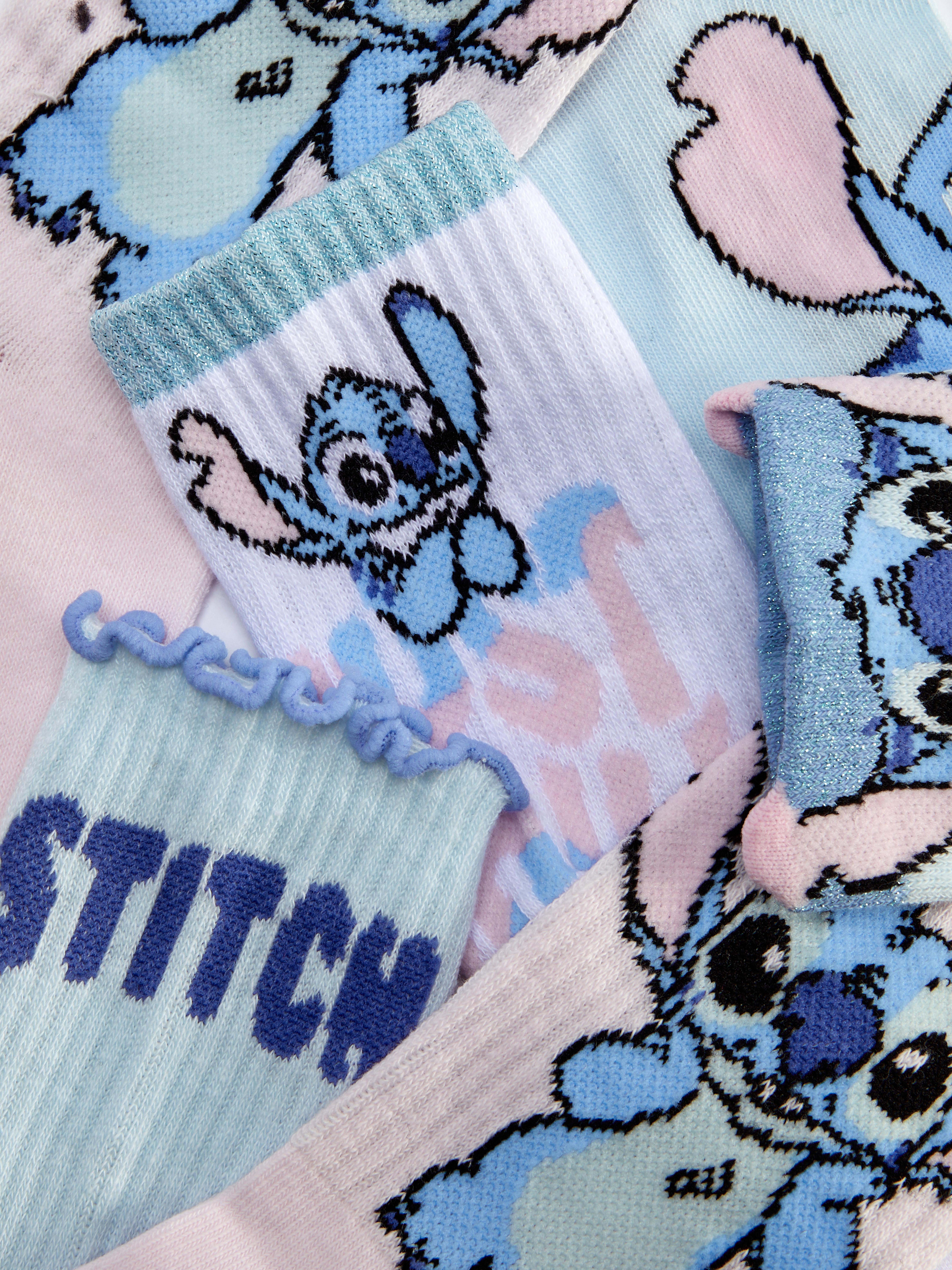 Gerippte Knöchelsocken mit Disney-Stitch-Motiv, 4 Paar. Vier Paar gerippte Socken mit Disney-Design.