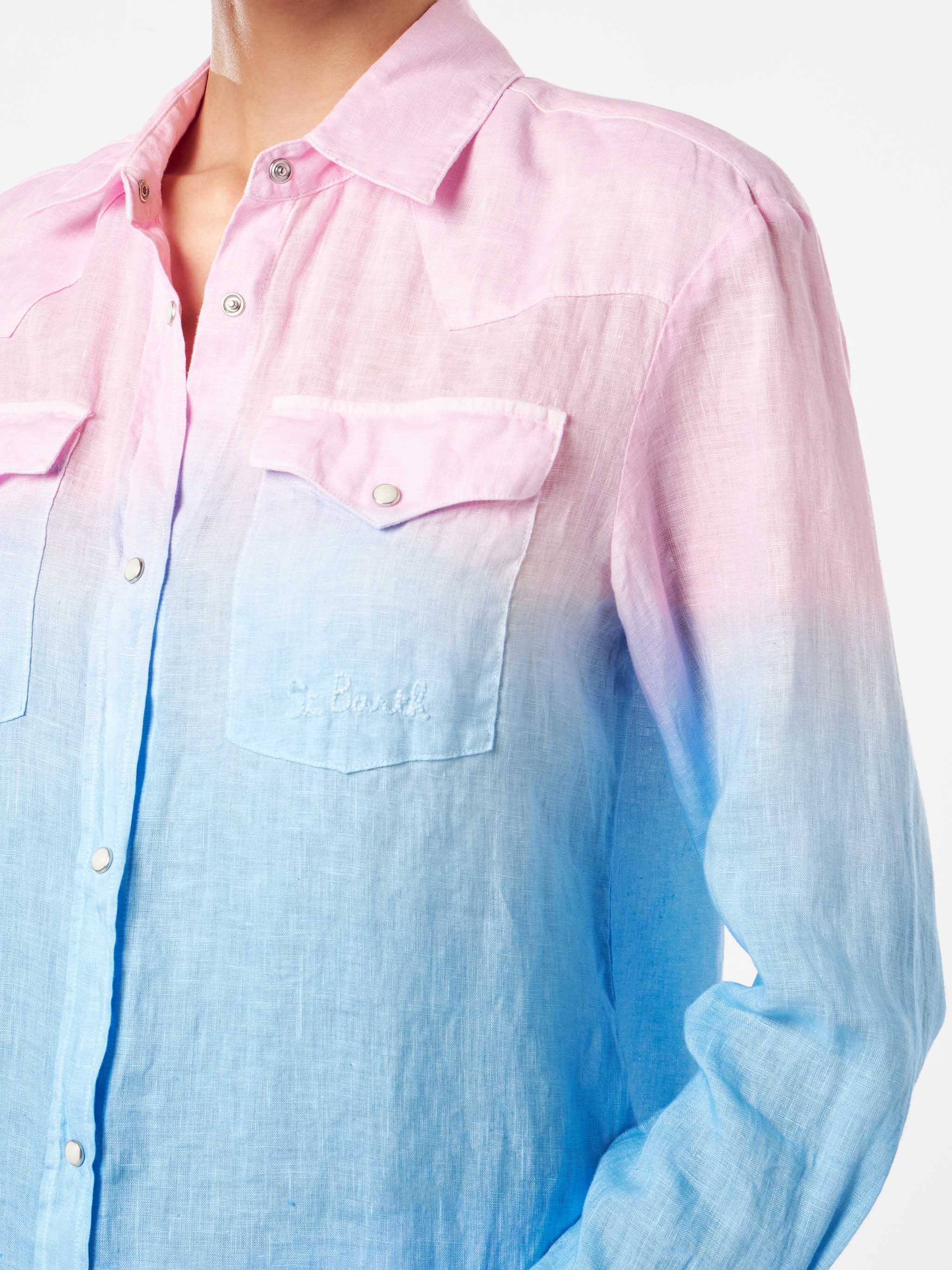 Chemise pour femme aux couleurs dégradées rose et bleu
