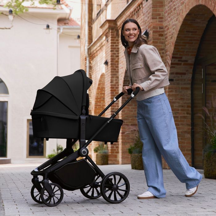 LIONELO Mika Plus 2-in-1 Travel System - Birth up to 22kg - Duo Stroller Pack, Carrycot and Accessories - Black