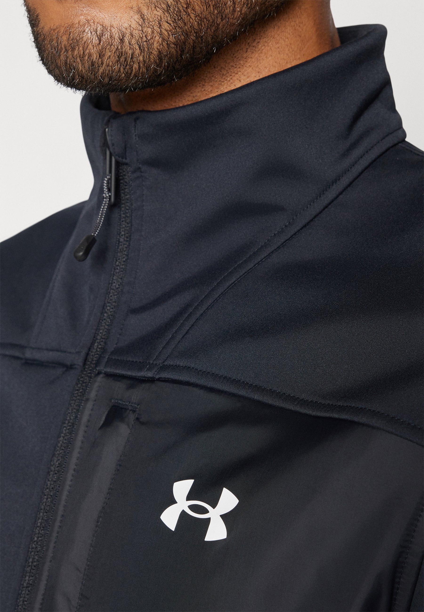 Under Armour SHIELD JACKET - Softshelljack - zwart/wit