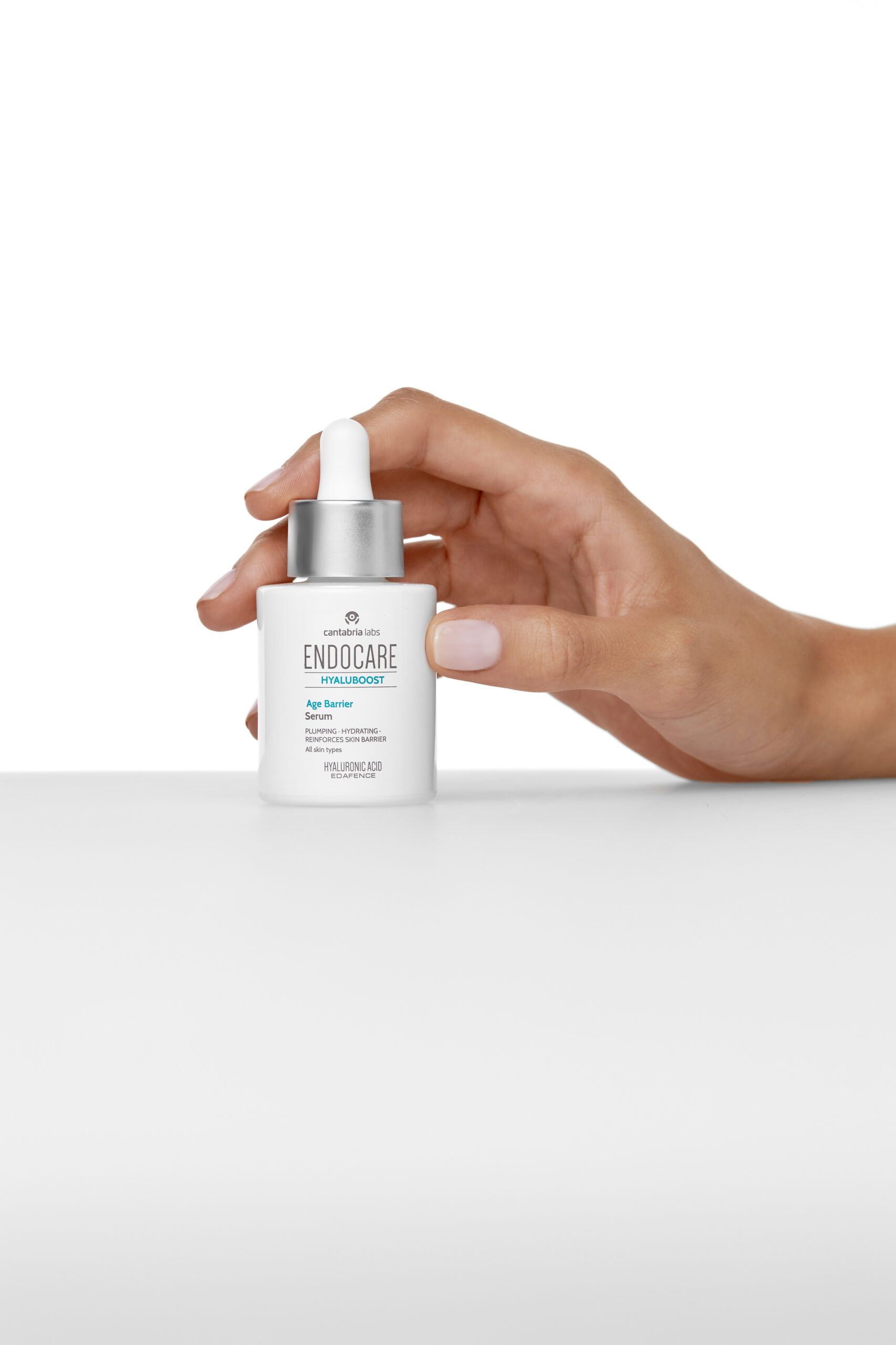 Sérum proti vráskam Endocare Hyaluboost Age Barrier Proti vráskam a starnutiu