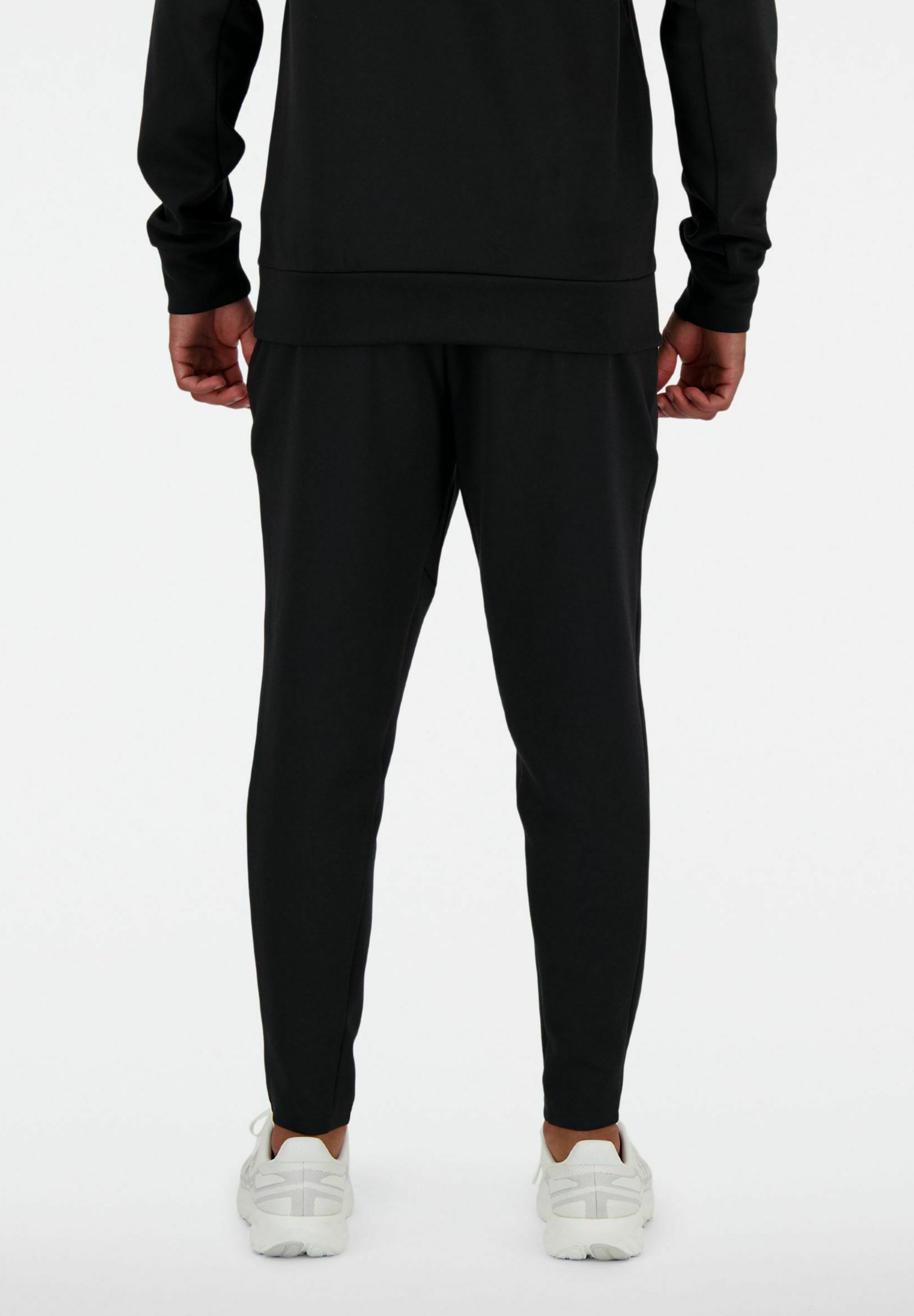 Bas de survêtement New Balance TECH - noir
