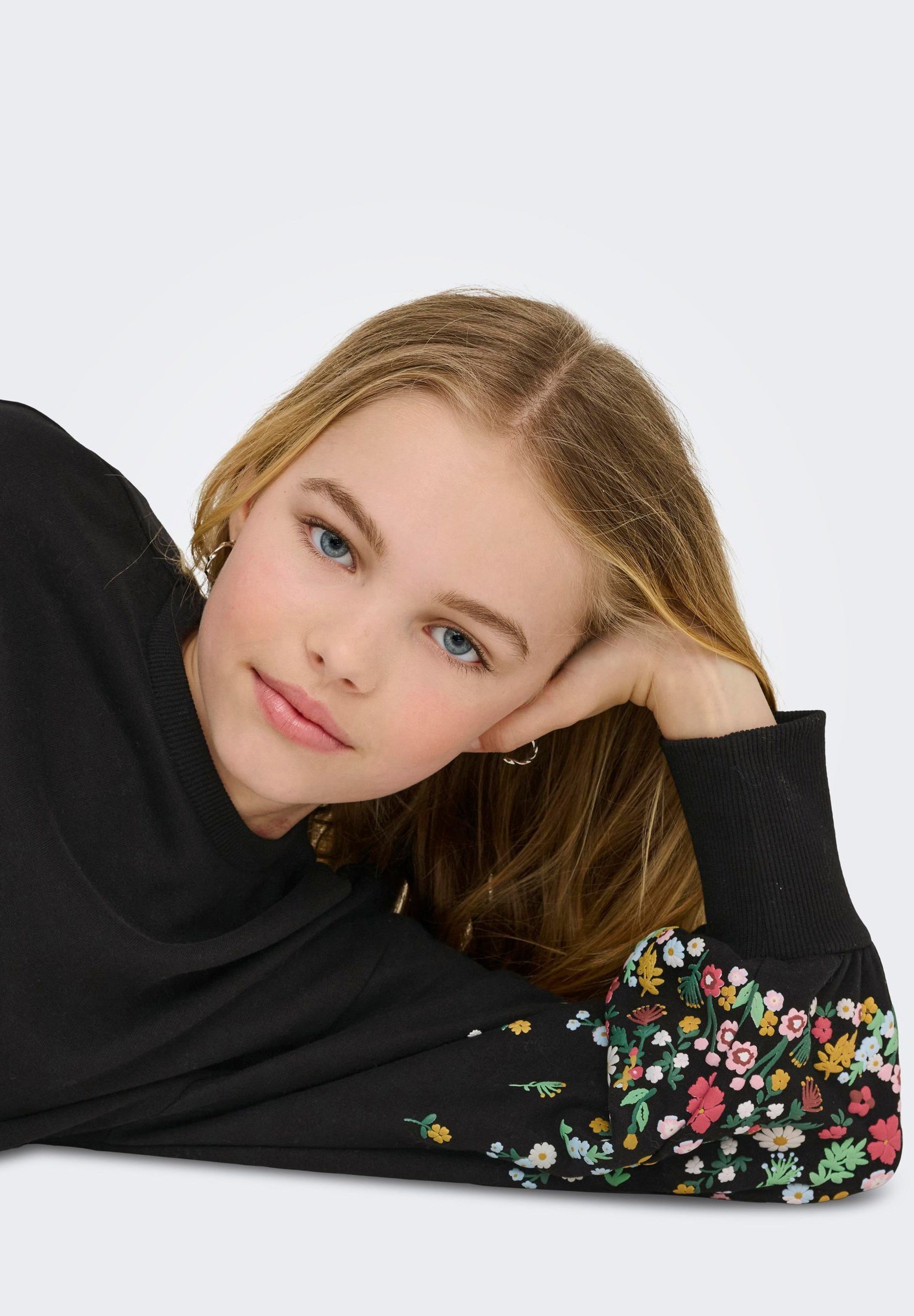 ONLY GIRLS KOGBROOKE COL ROND FLEUR - Sweat-shirt - noir