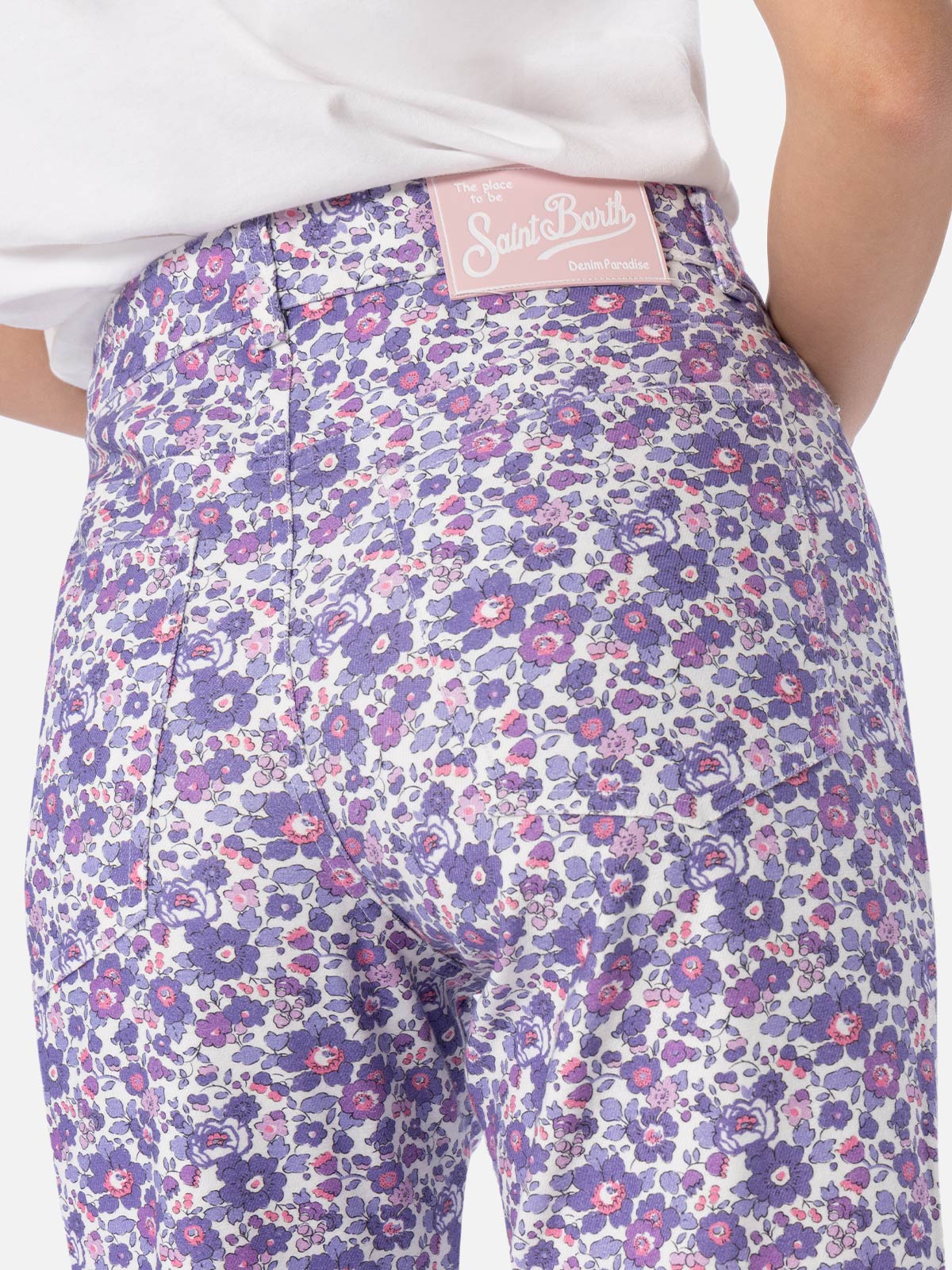 Damesjeans met Belleville Lilac Betsy-print | Gemaakt met