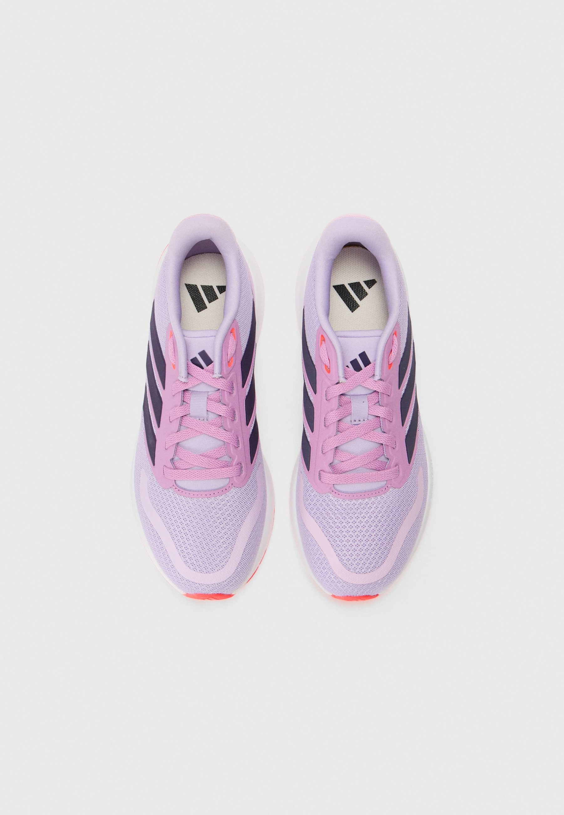 adidas Performance RUNFALCON - Hardloopschoenen voor op de weg - poederpaars/aurorapaars/helderrood