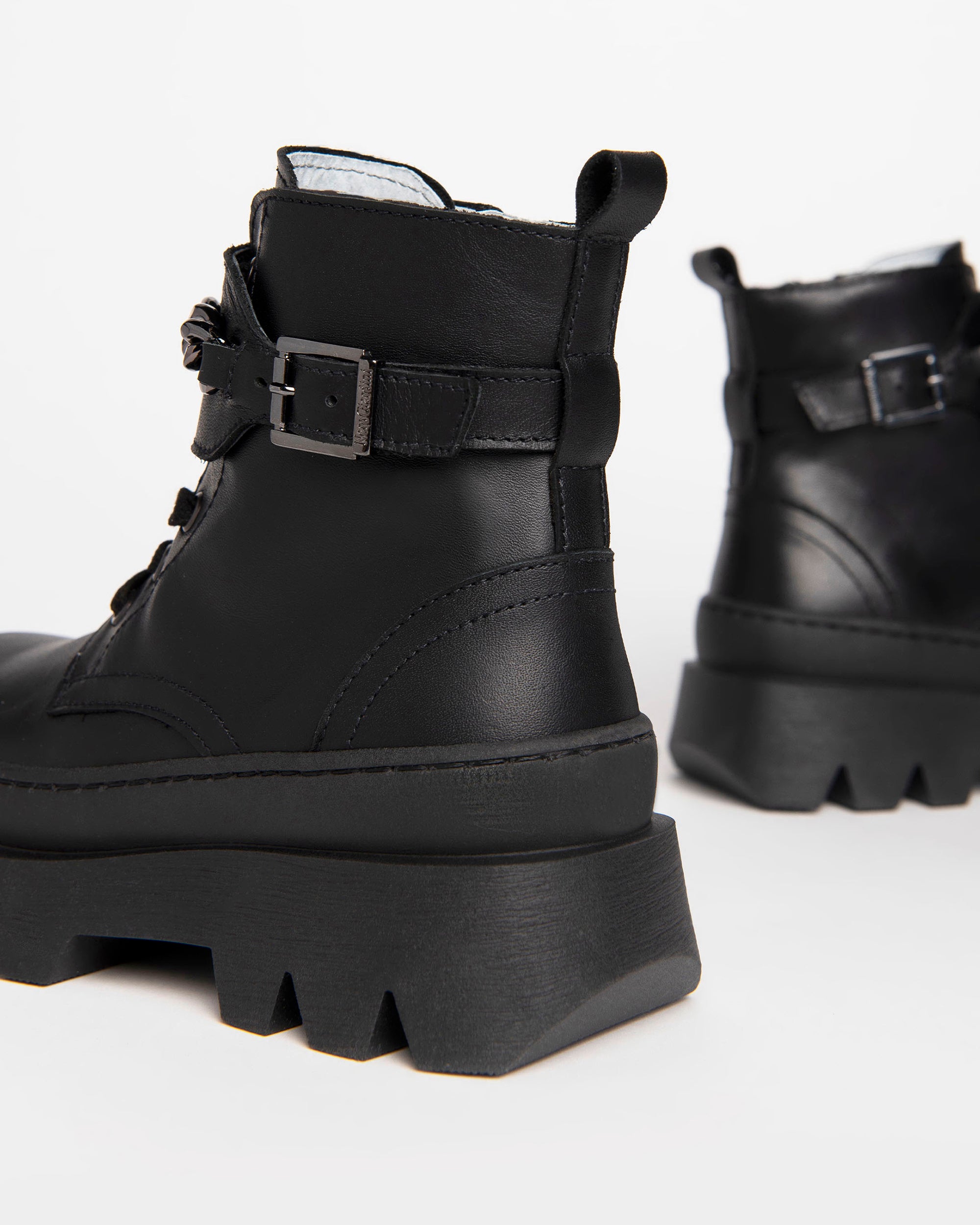  Amphibiens en cuir pour adolescentes