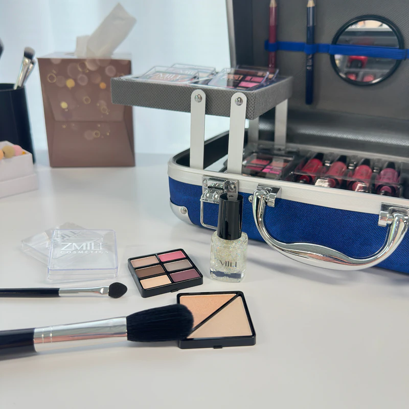 Kosmetický kufřík ZMILE COSMETICS Traveller Blue