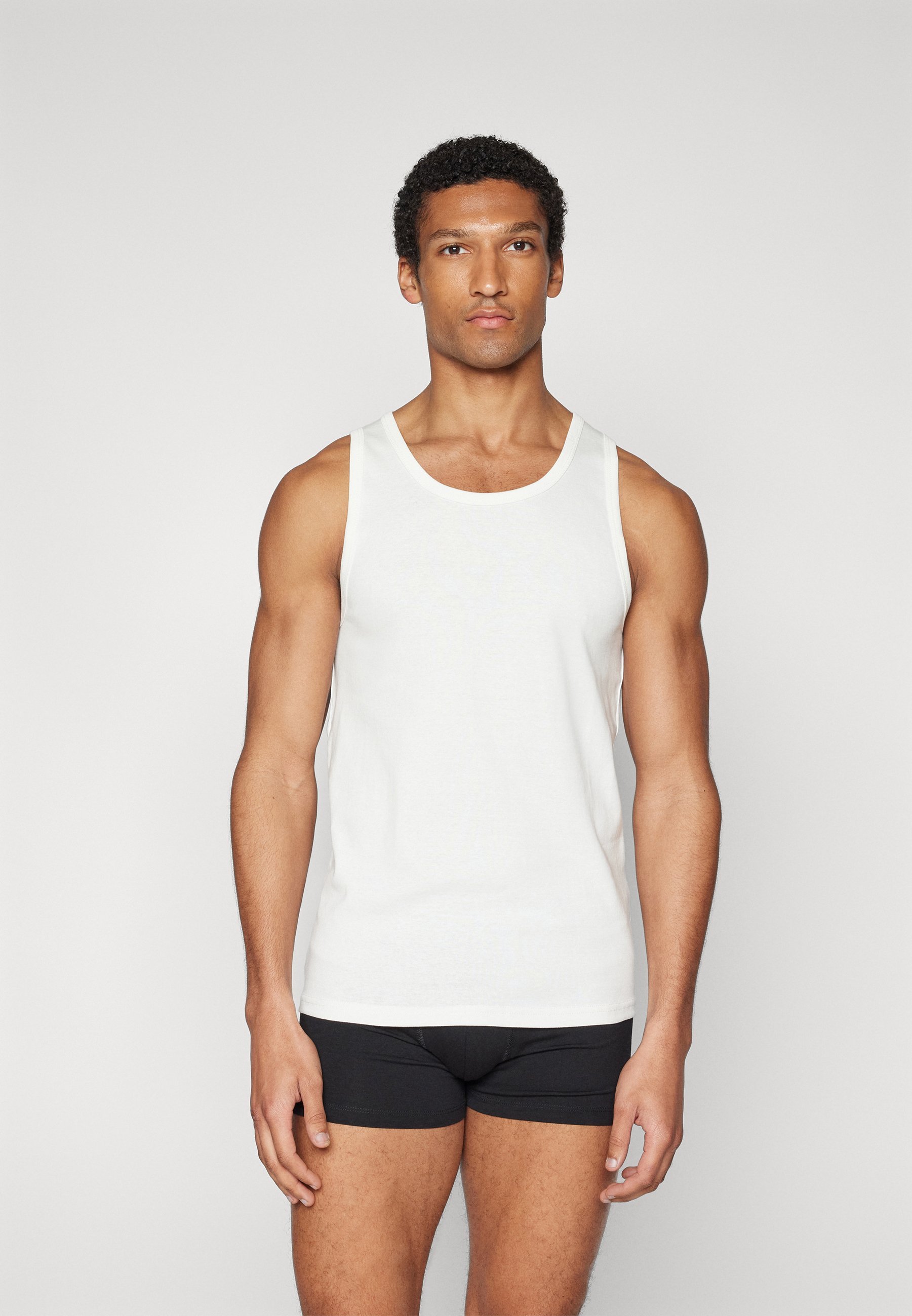 Pier One 3 PACK - Undershirt - white
